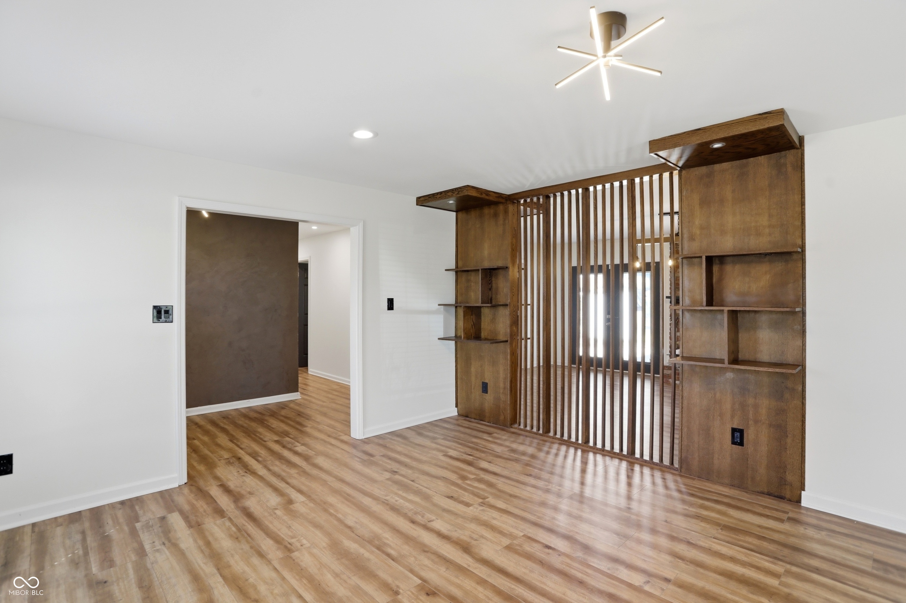 512 Lexington Boulevard