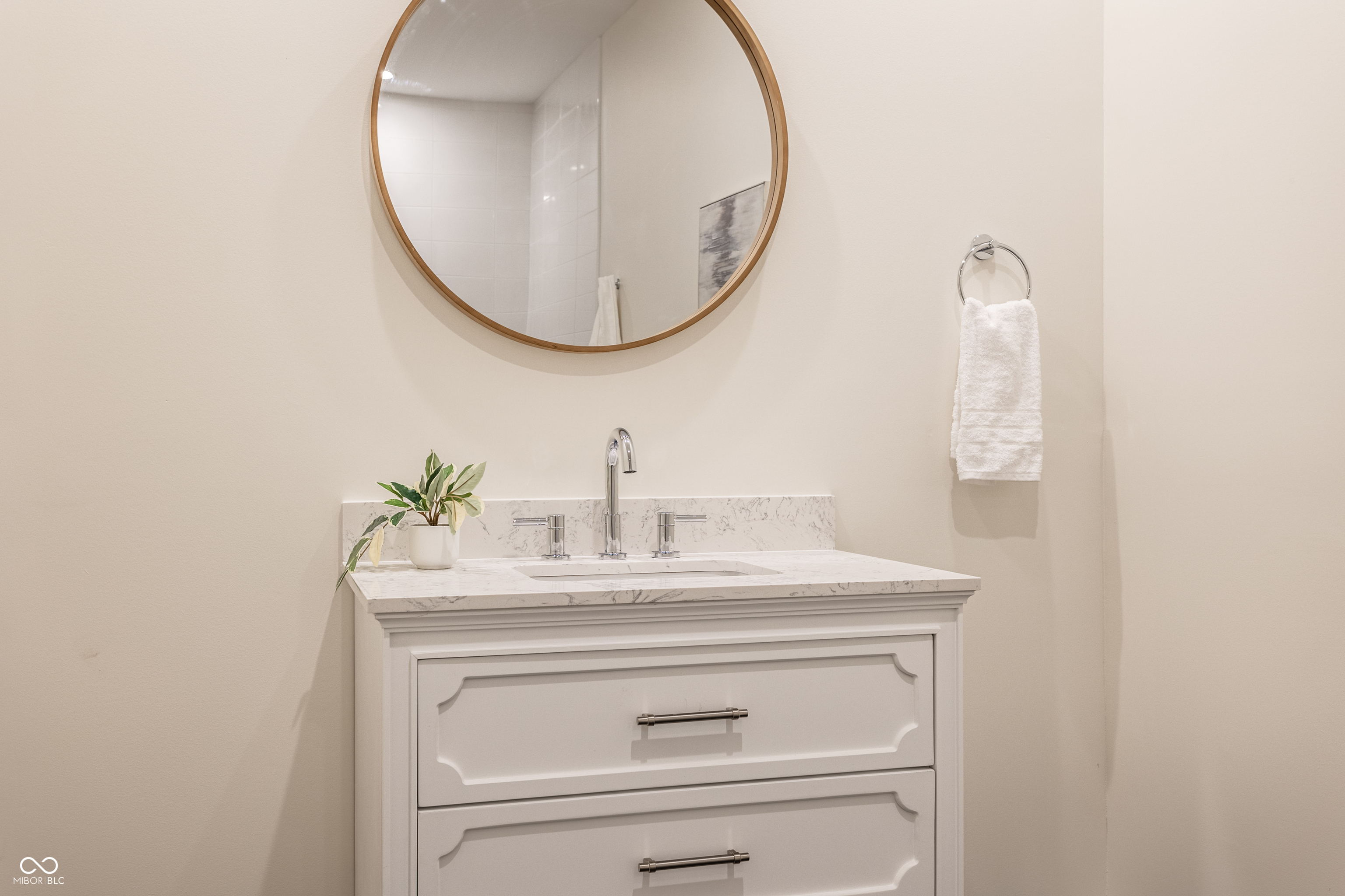 12839 Bird Cage Walk