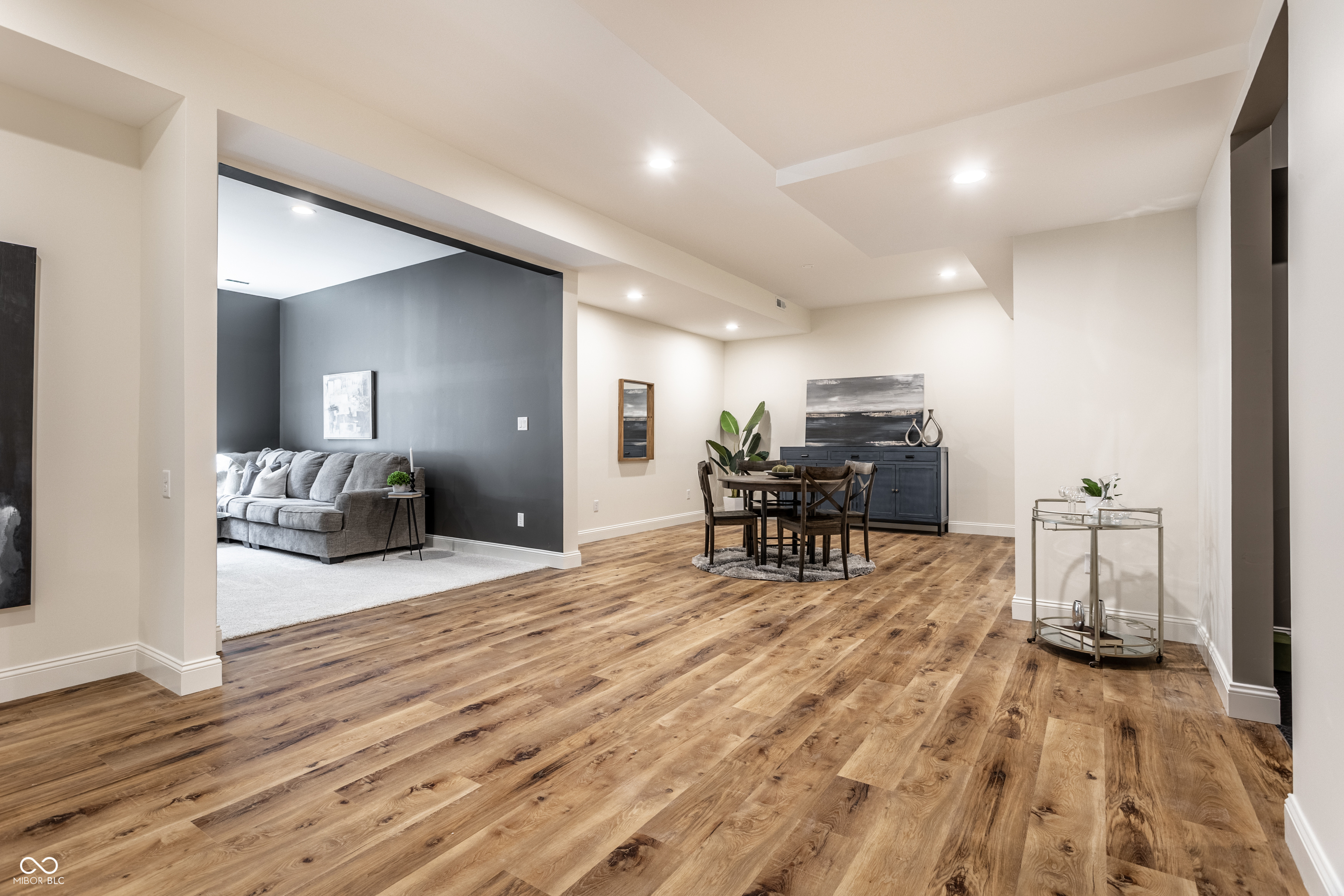 12839 Bird Cage Walk