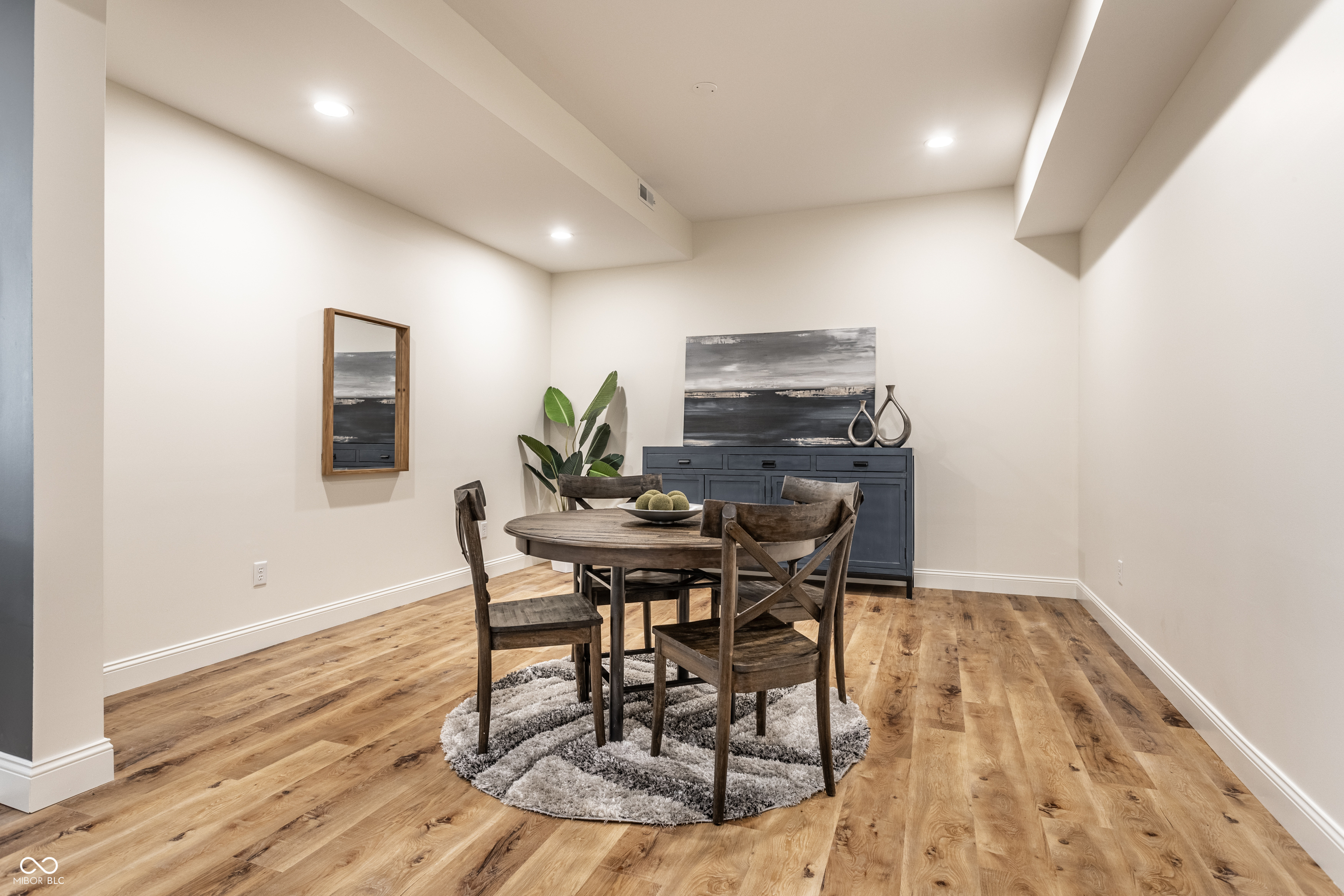 12839 Bird Cage Walk