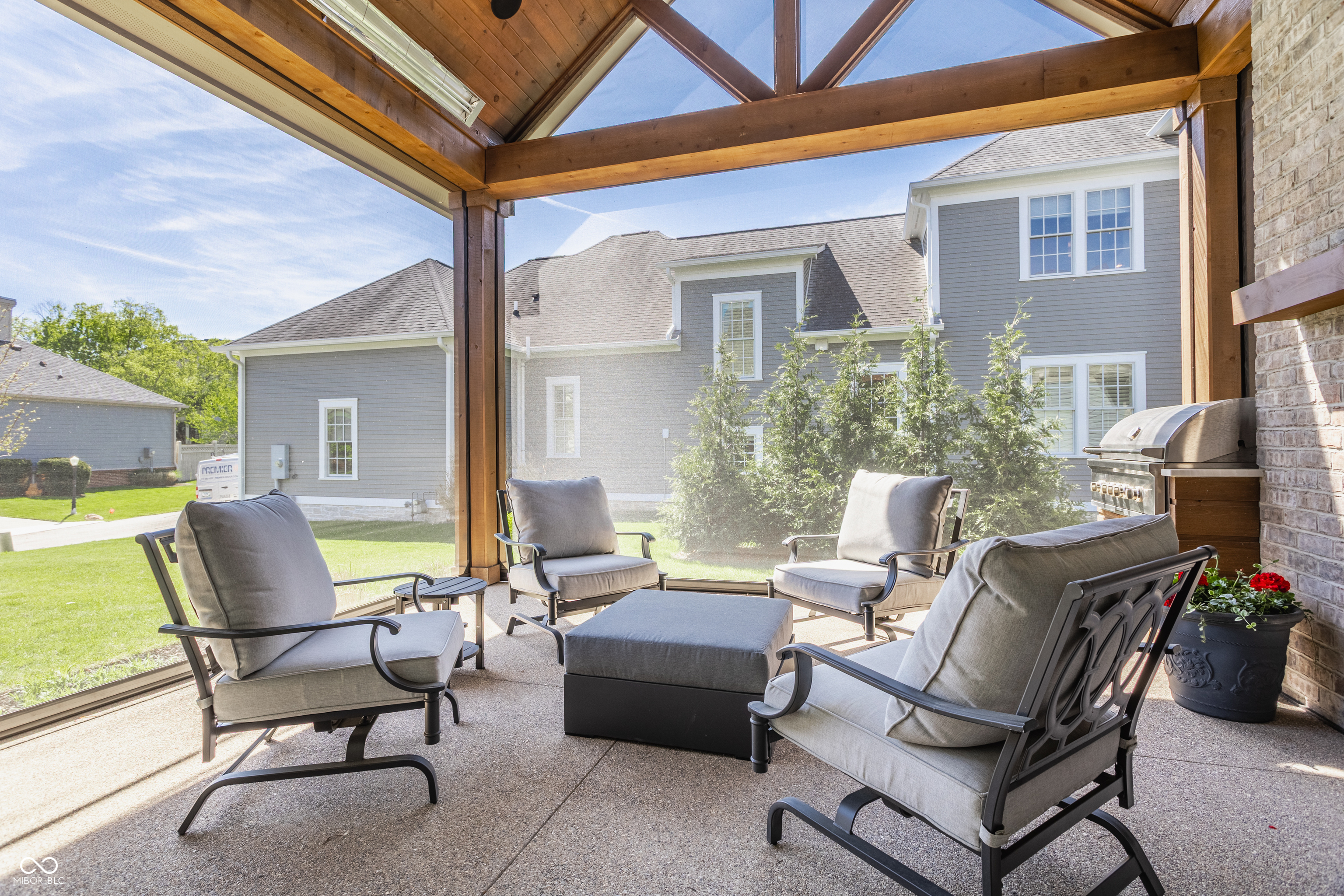 12839 Bird Cage Walk