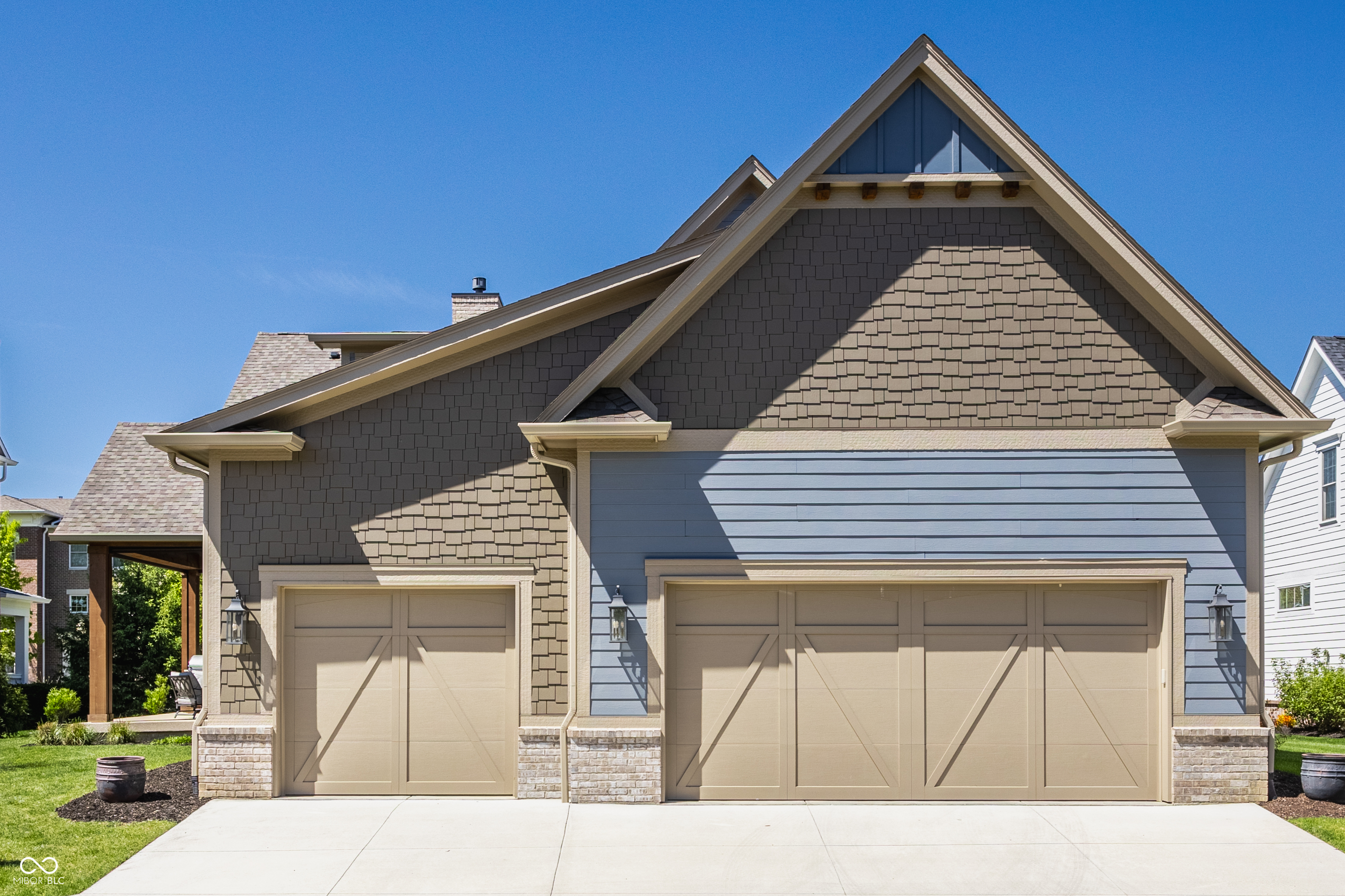 12839 Bird Cage Walk