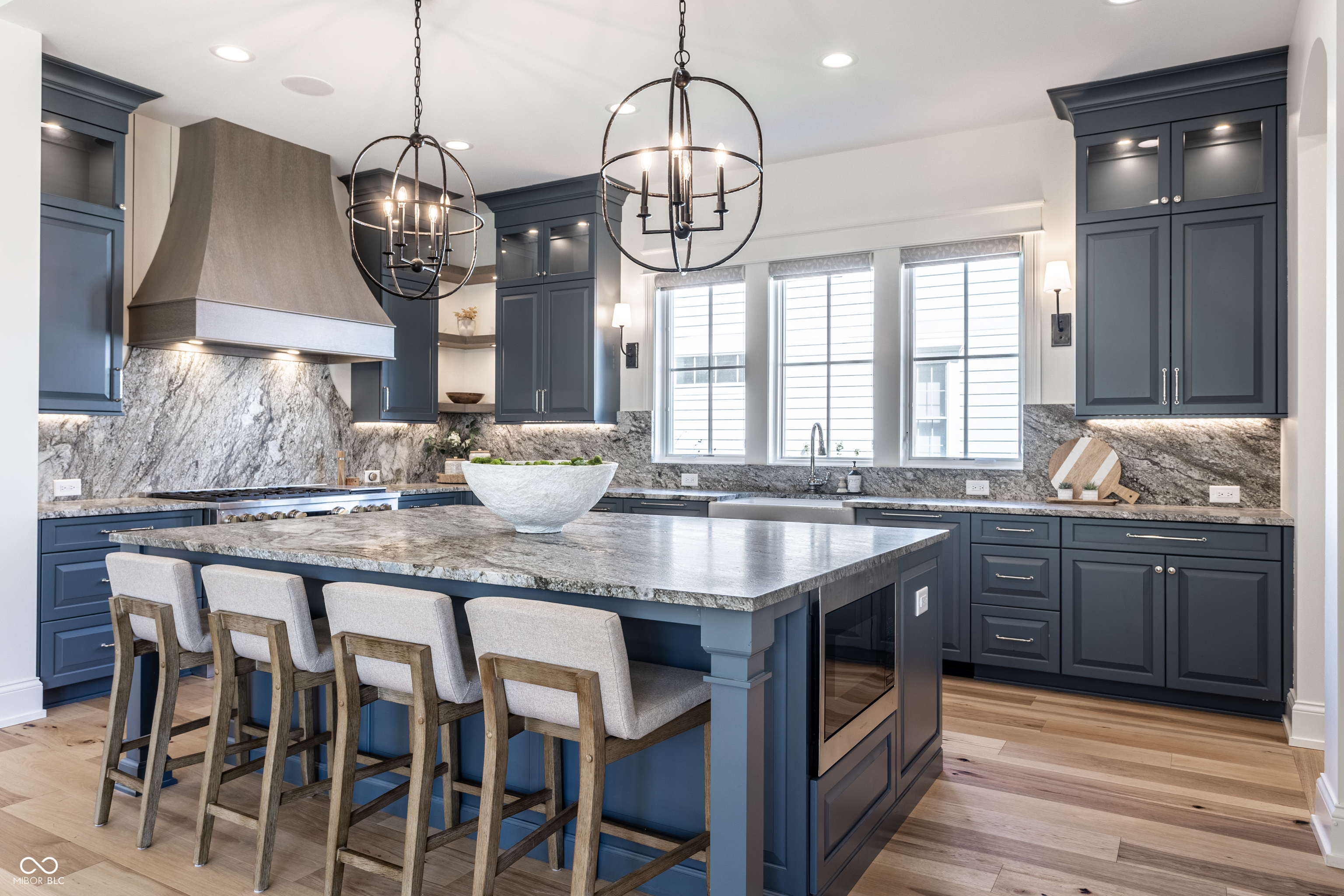 12839 Bird Cage Walk