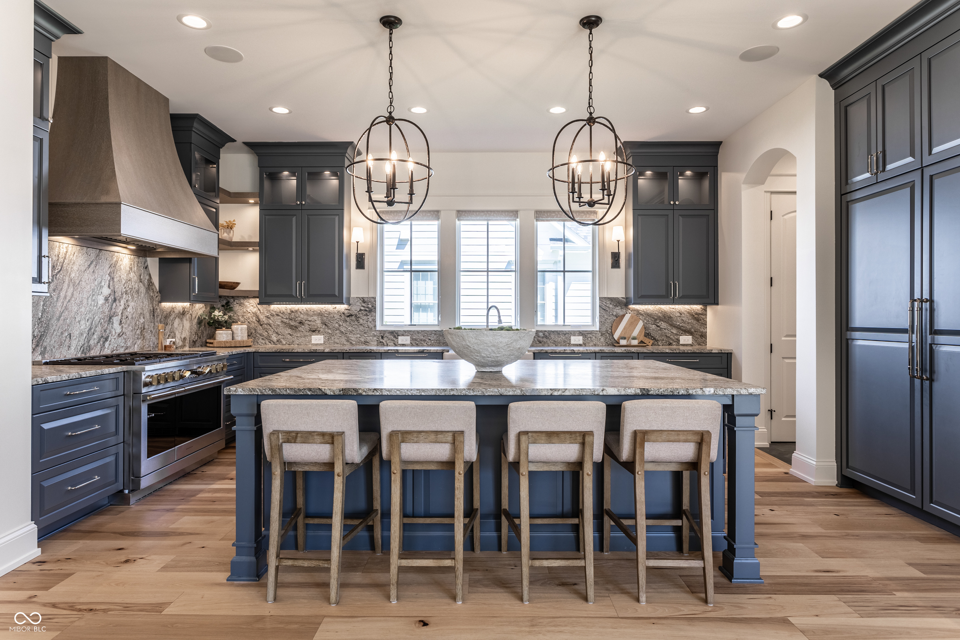 12839 Bird Cage Walk