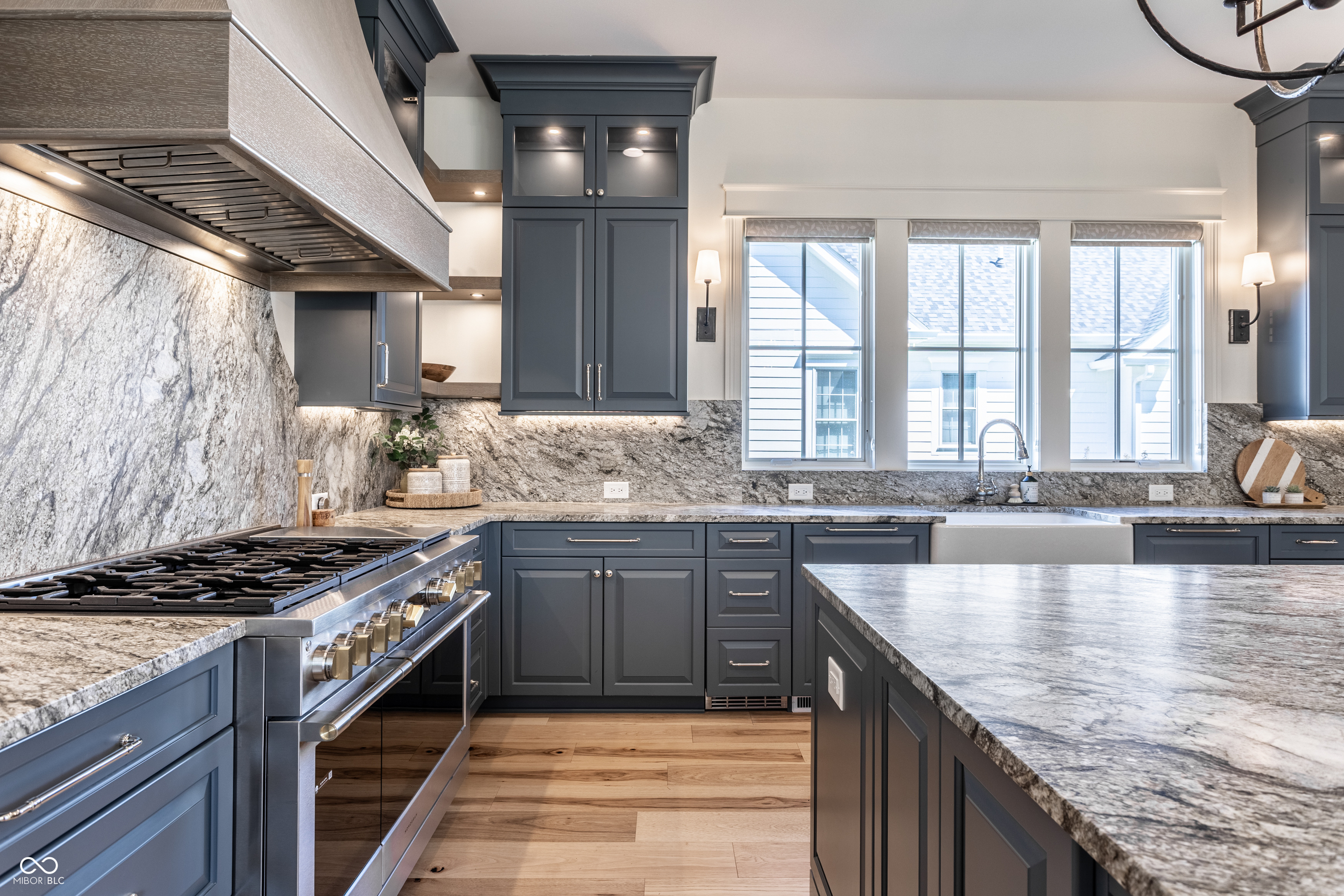 12839 Bird Cage Walk