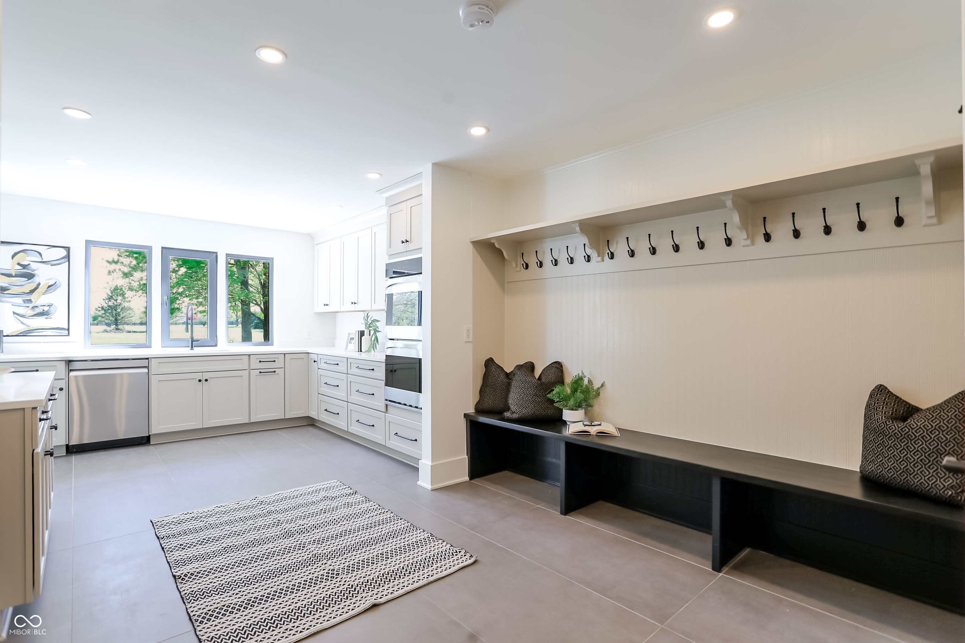 1255 W 161st Street