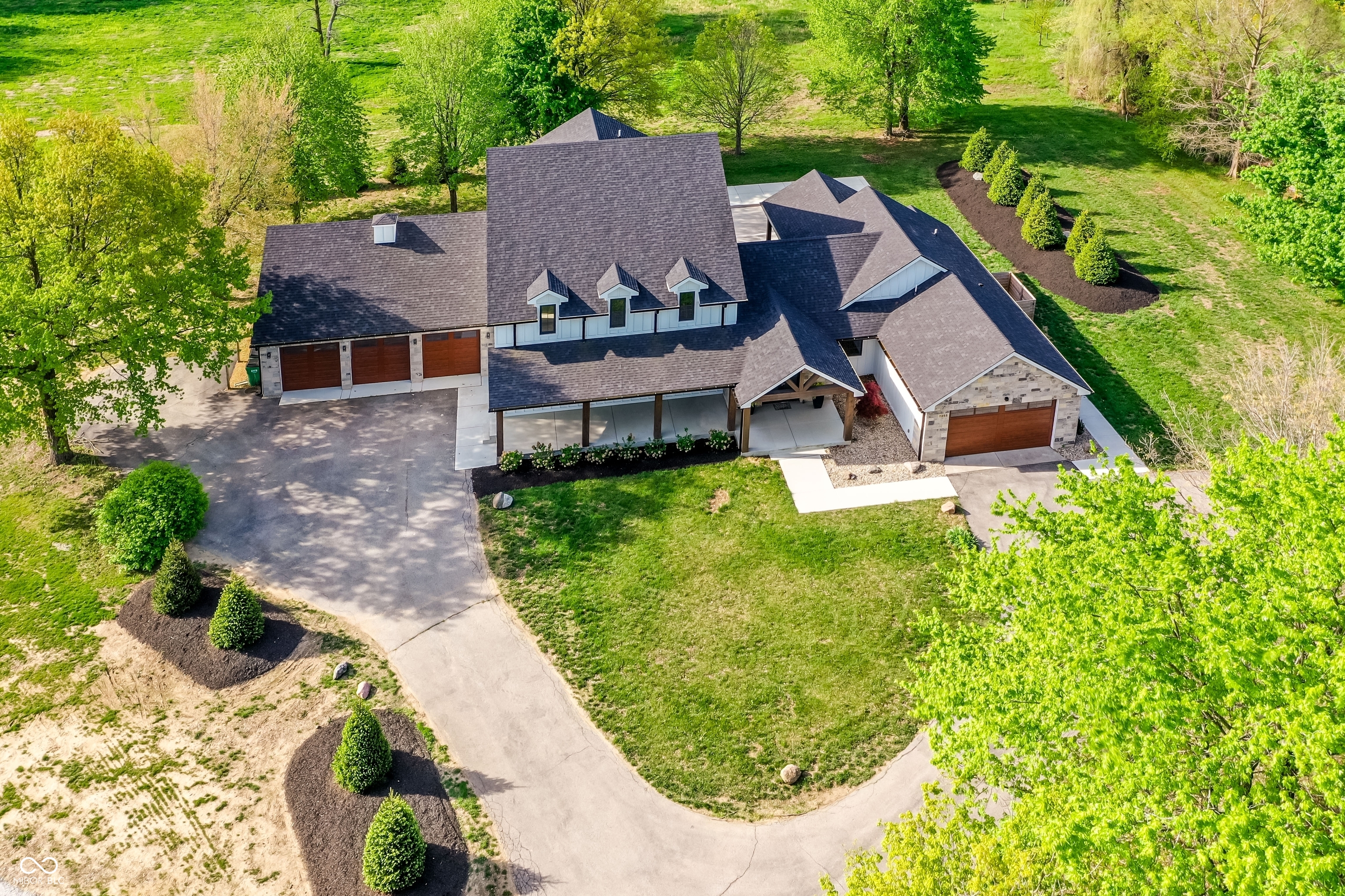 1255 W 161st Street