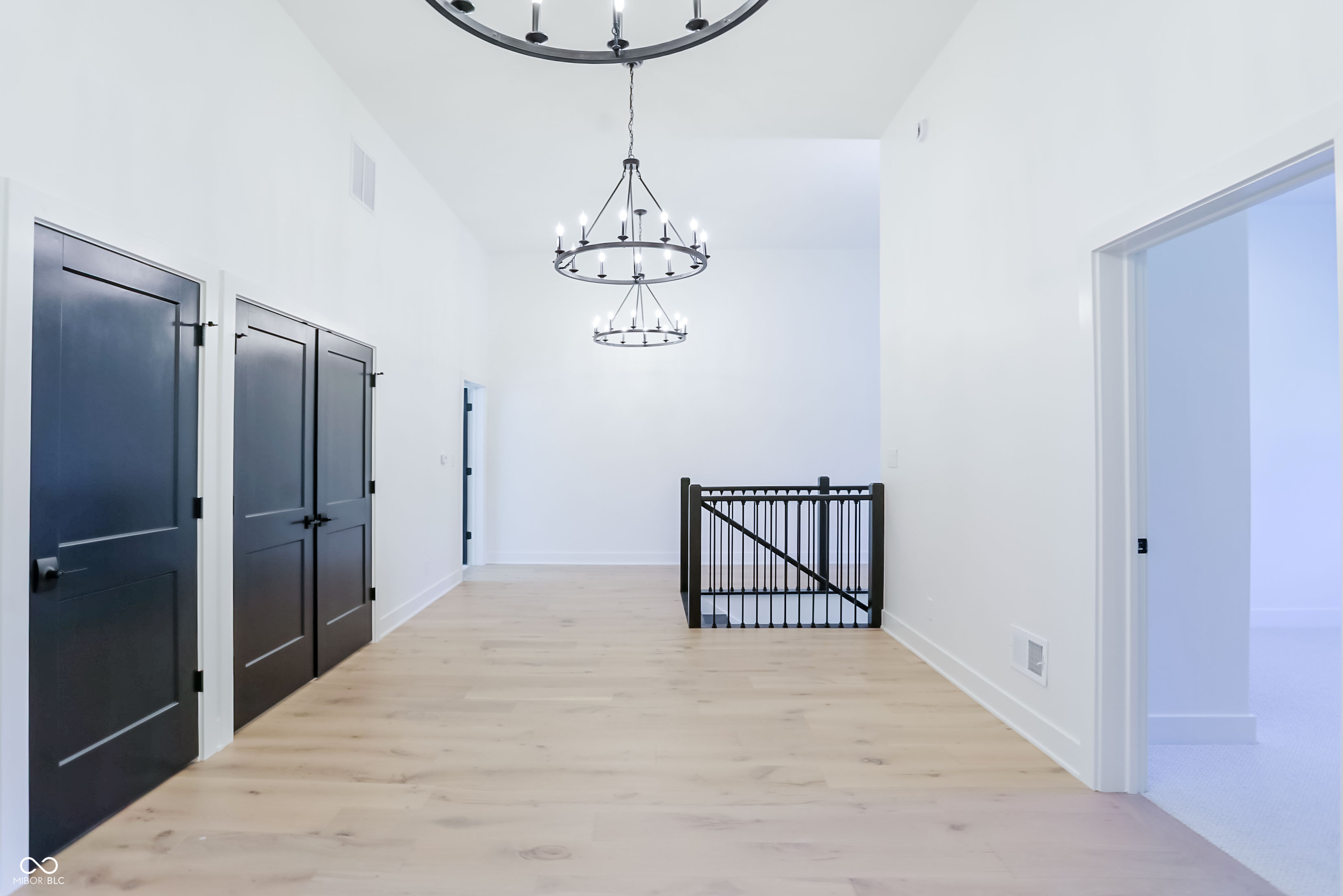1255 W 161st Street