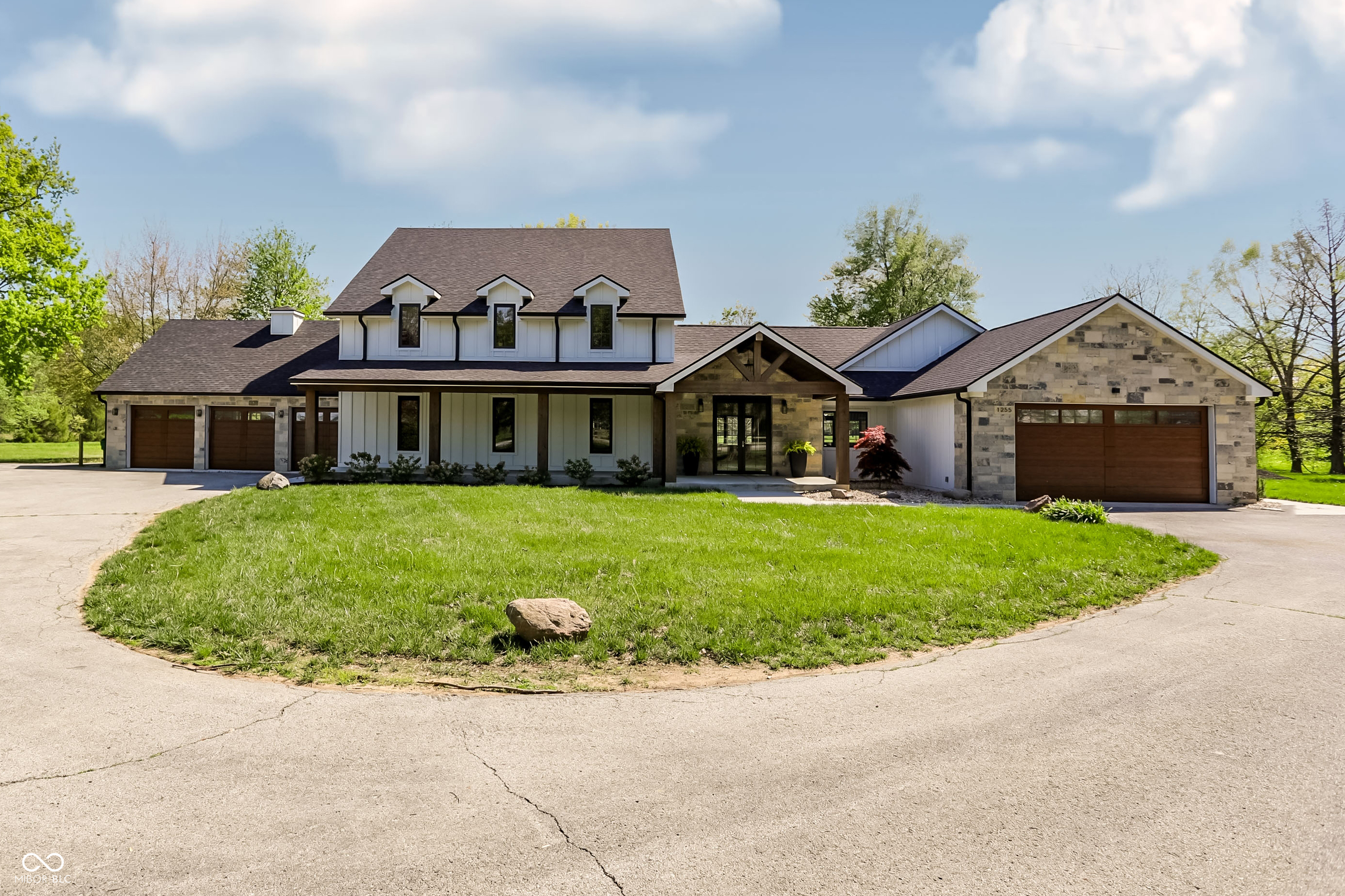 1255 W 161st Street