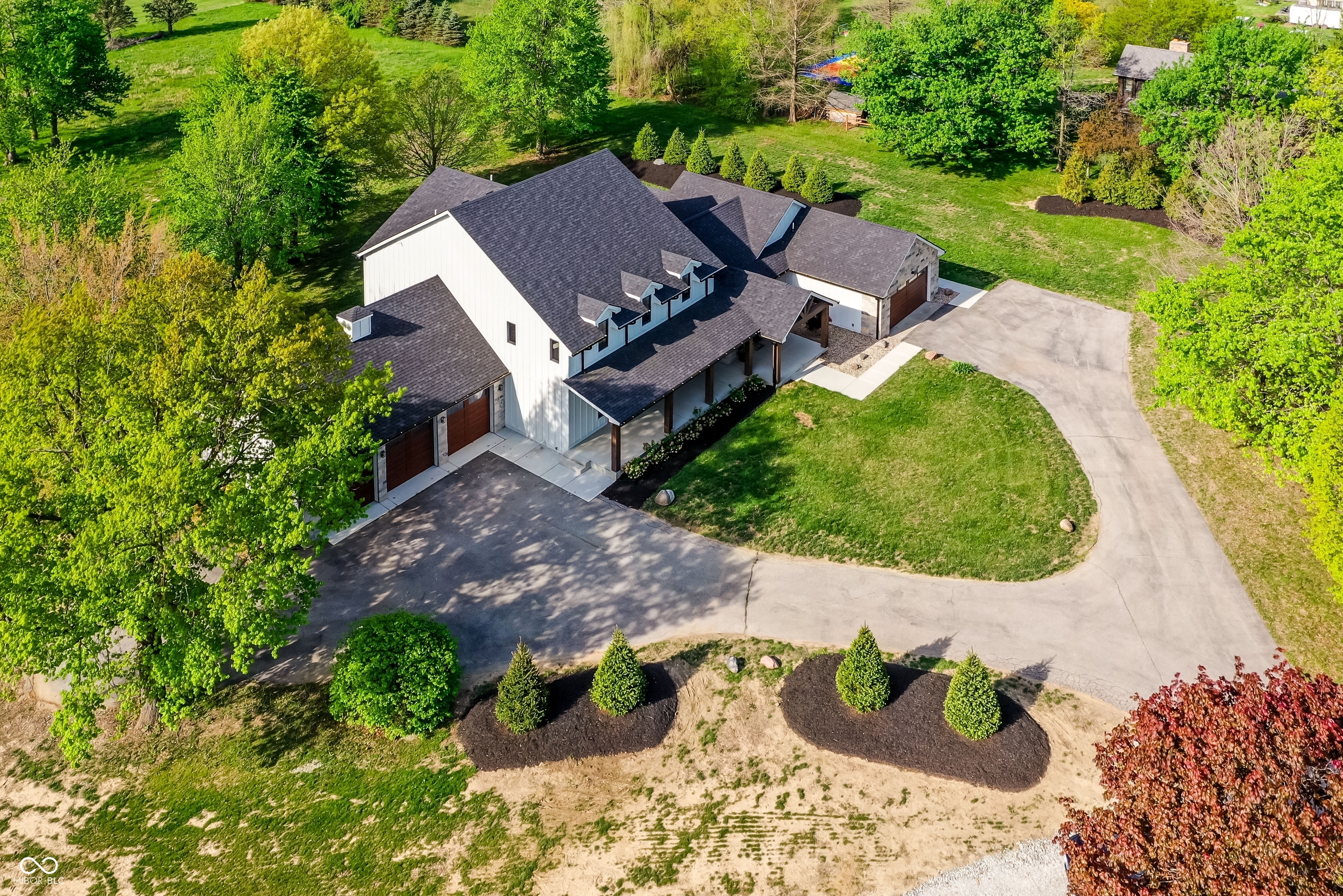 1255 W 161st Street