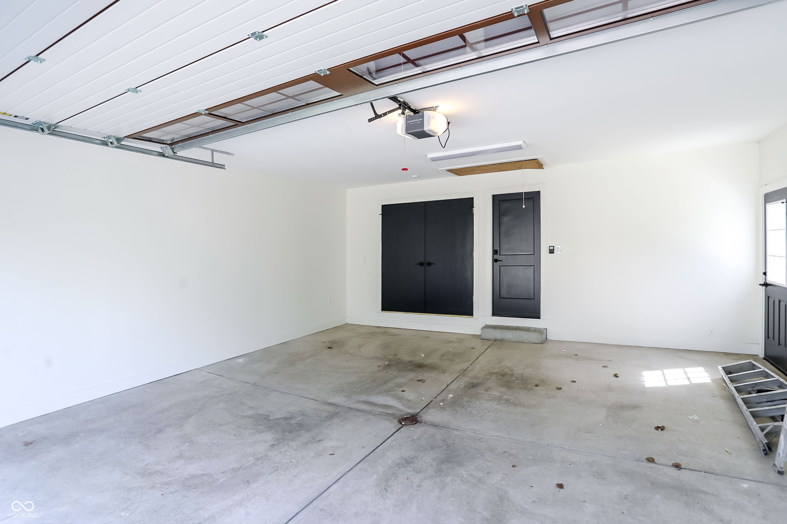 1255 W 161st Street