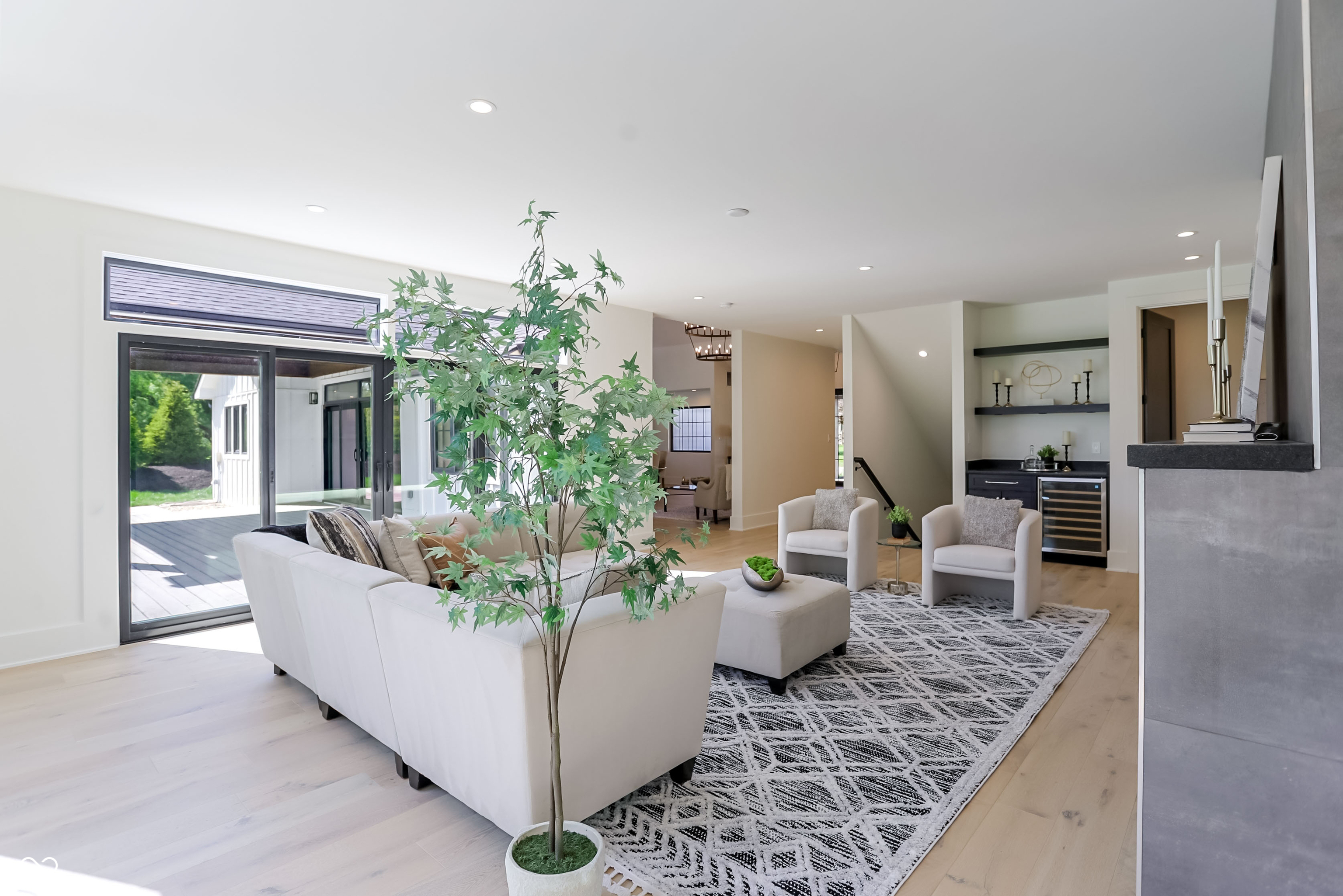 1255 W 161st Street