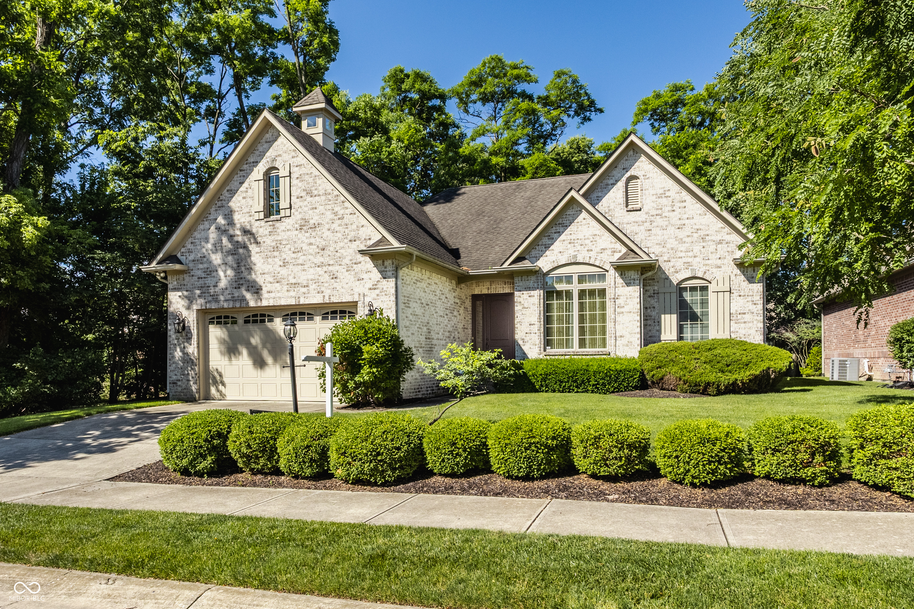 985 Oscar Lane