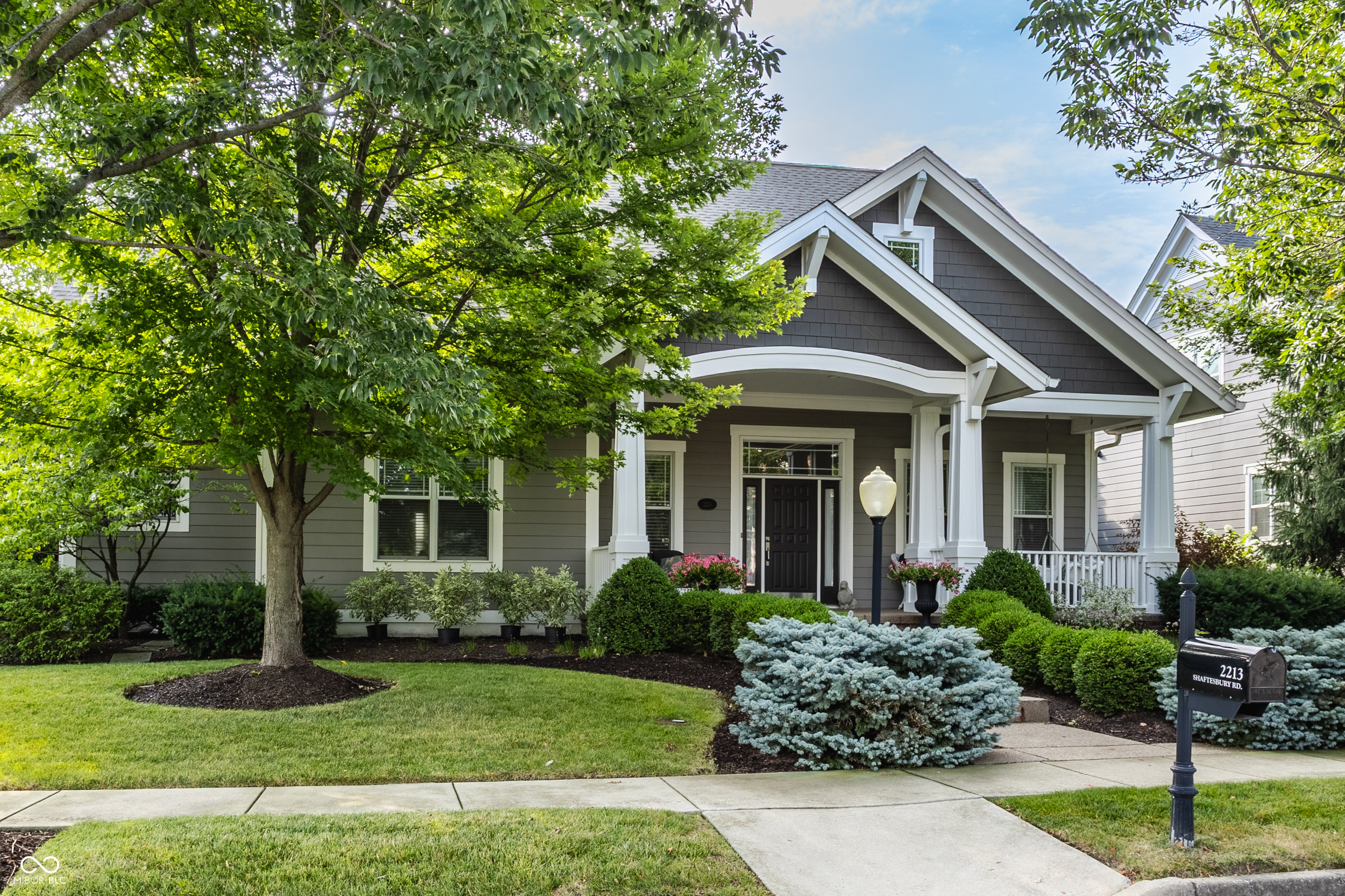 2213 Shaftesbury Road