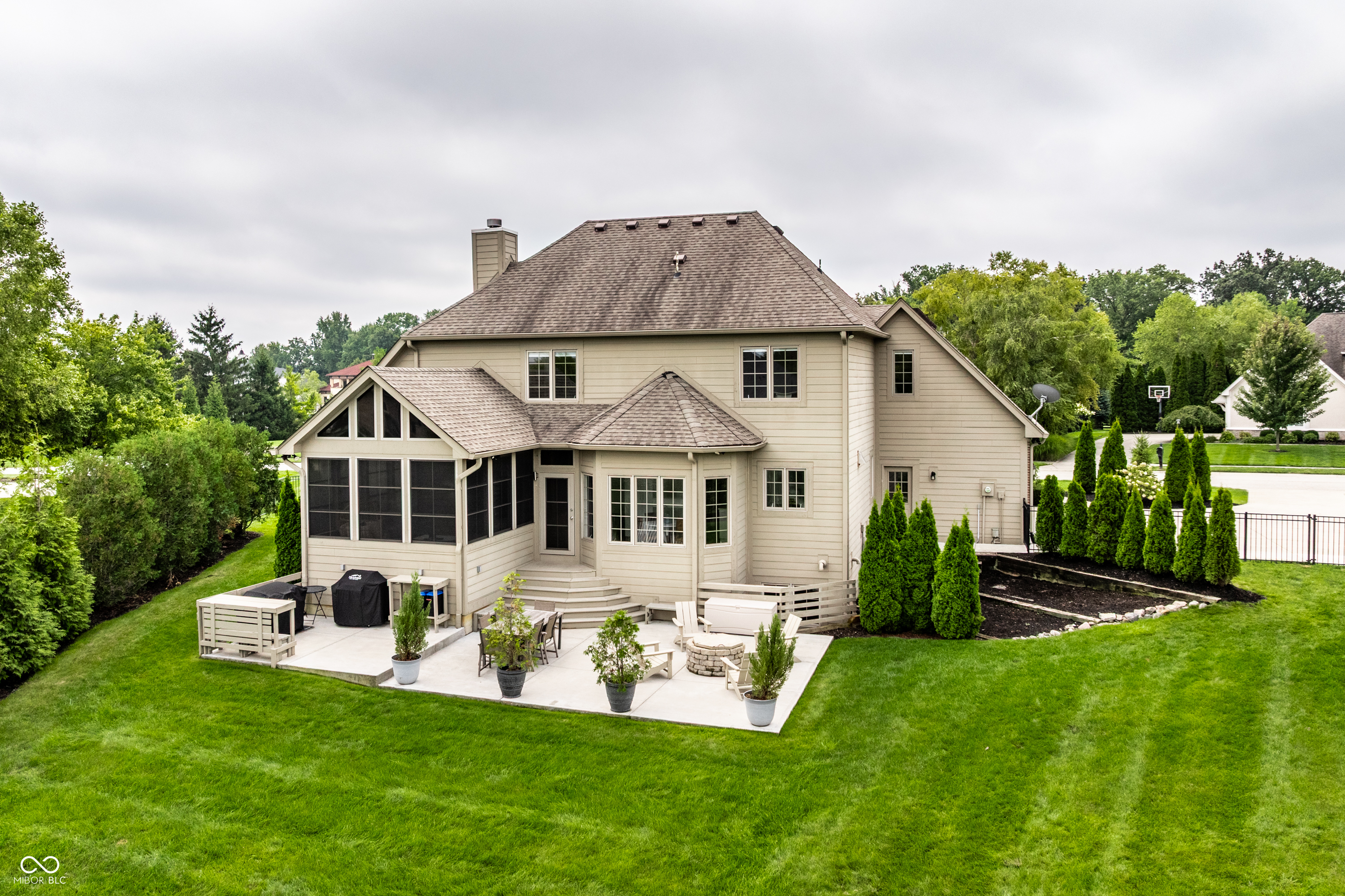 2422 Winfield Drive