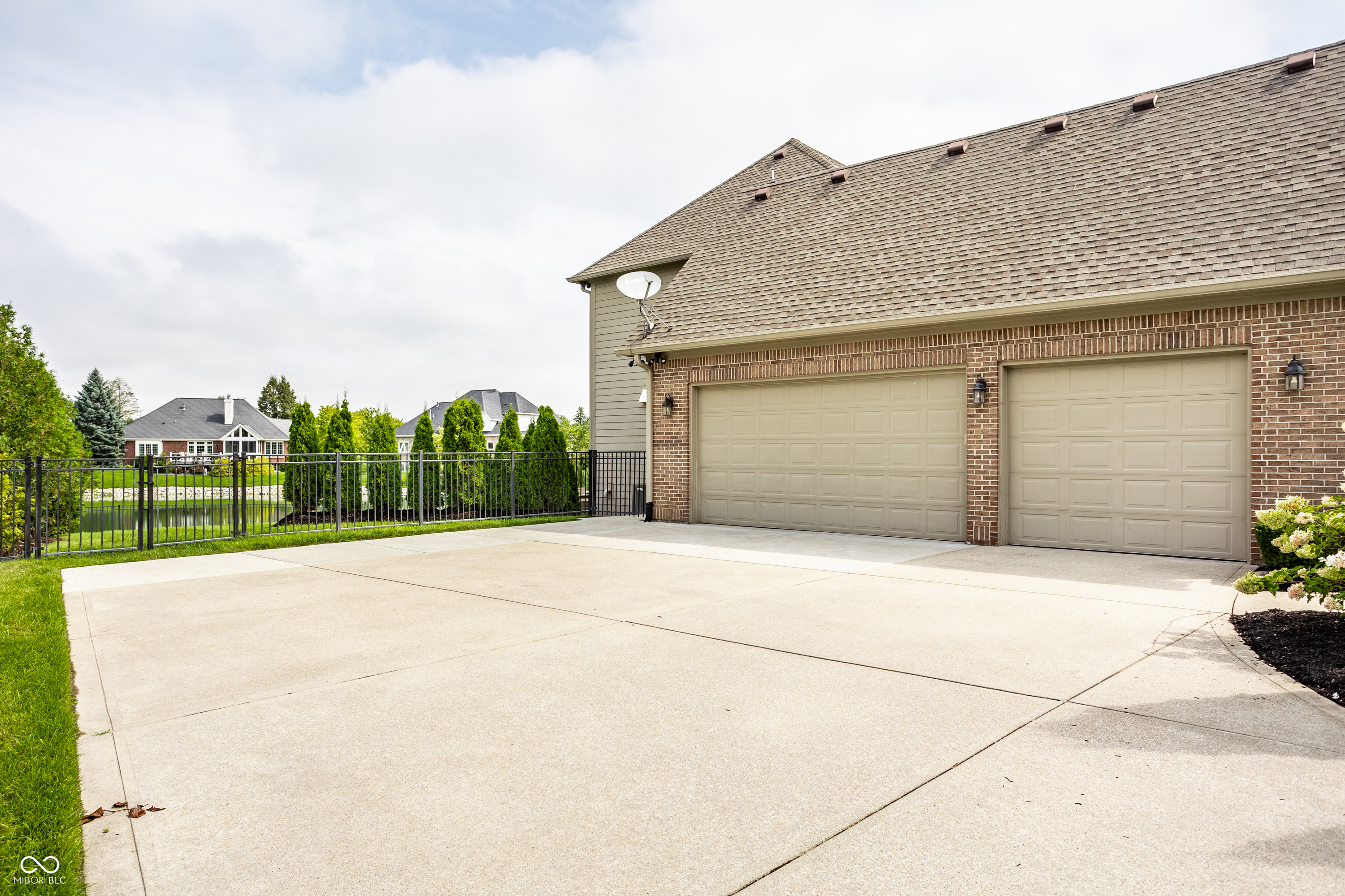 2422 Winfield Drive