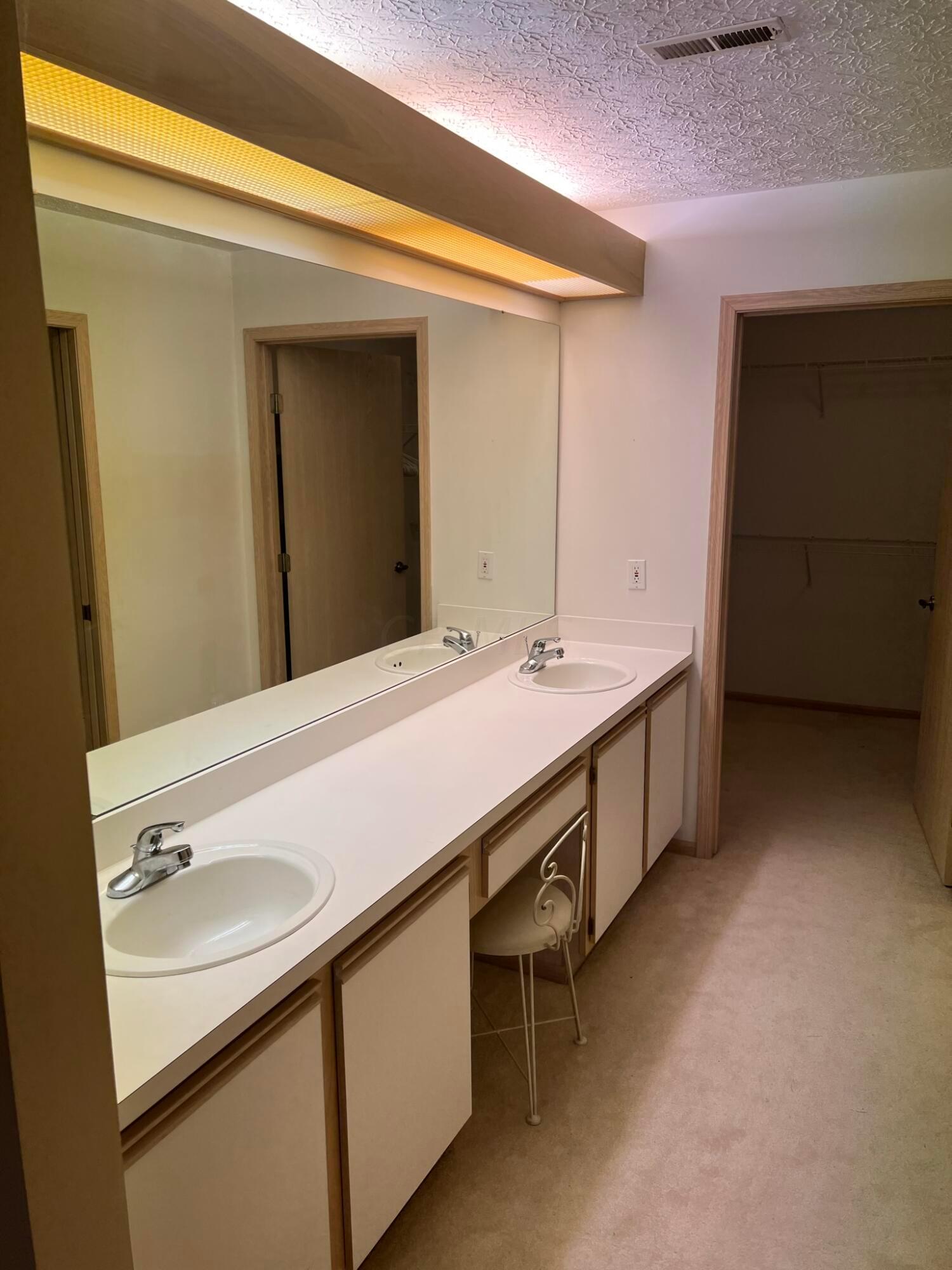 821 Windward Lane, 1-821