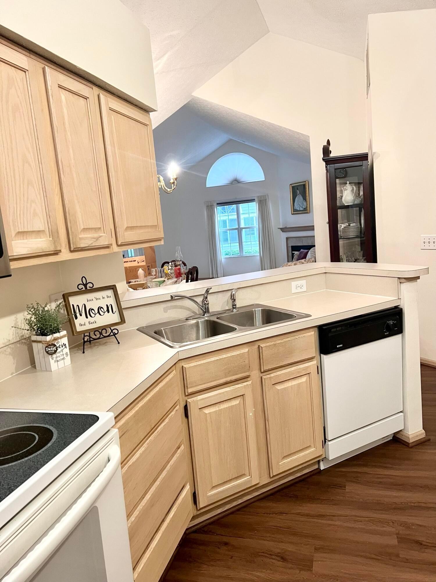 821 Windward Lane, 1-821