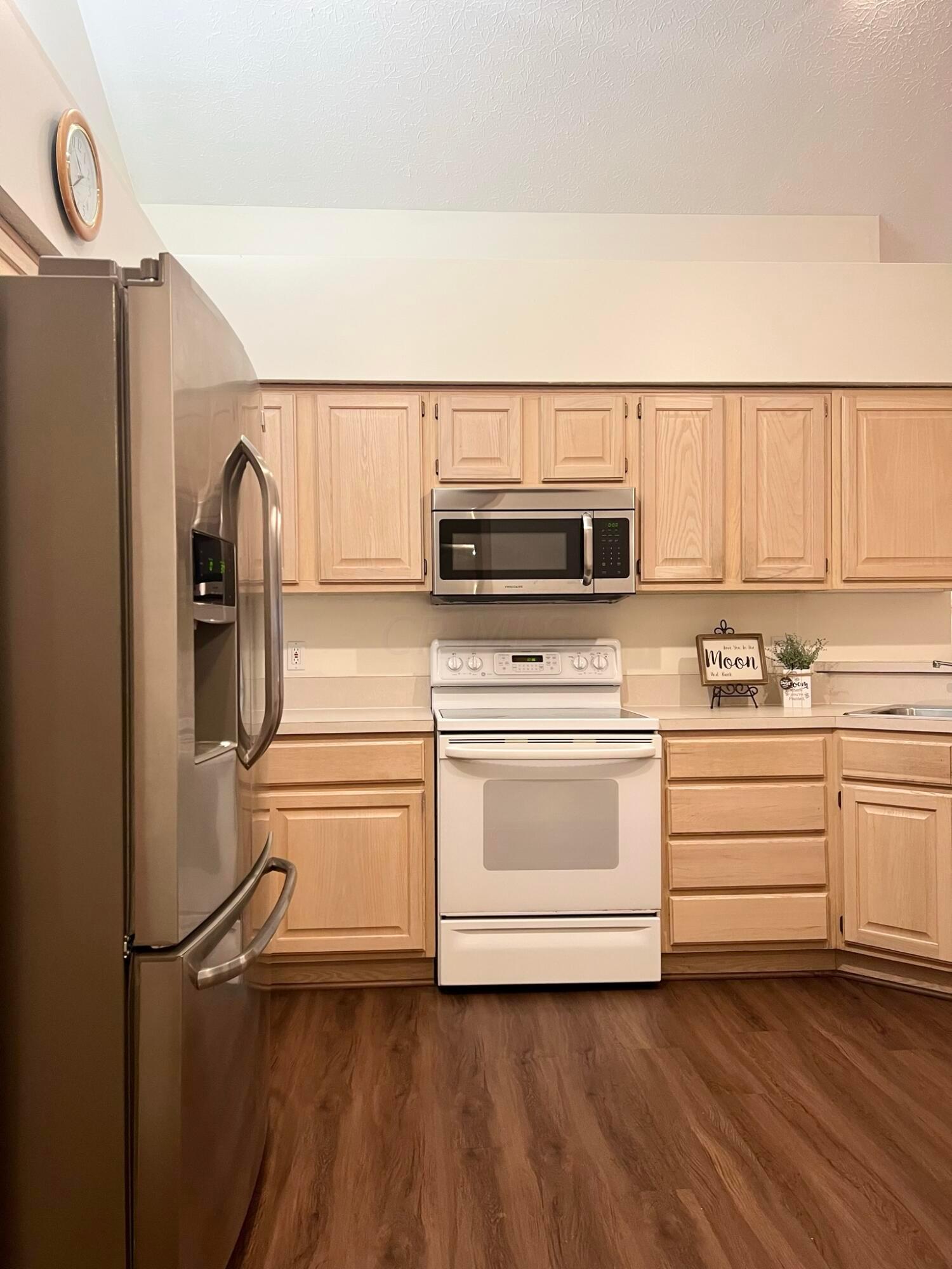 821 Windward Lane, 1-821