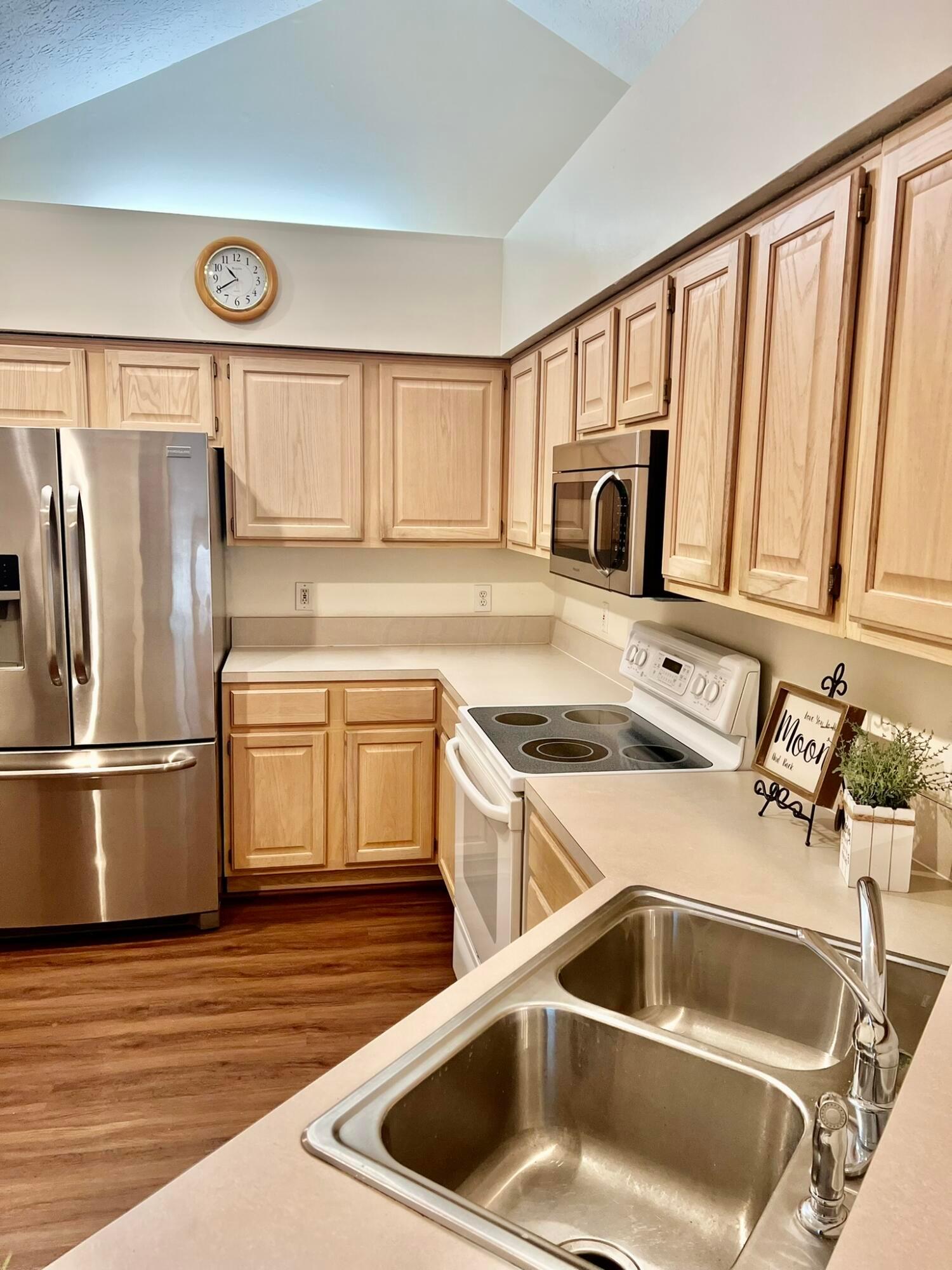 821 Windward Lane, 1-821