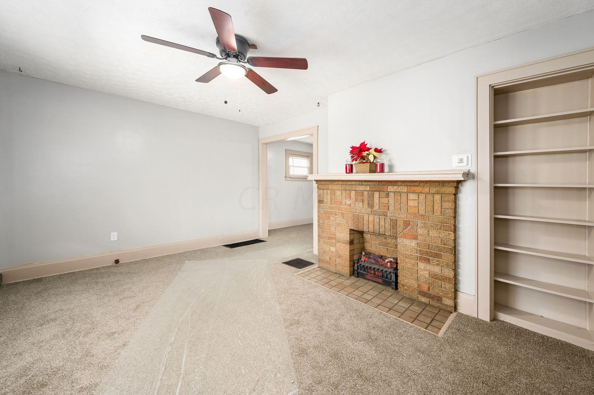 402 S Burgess Avenue