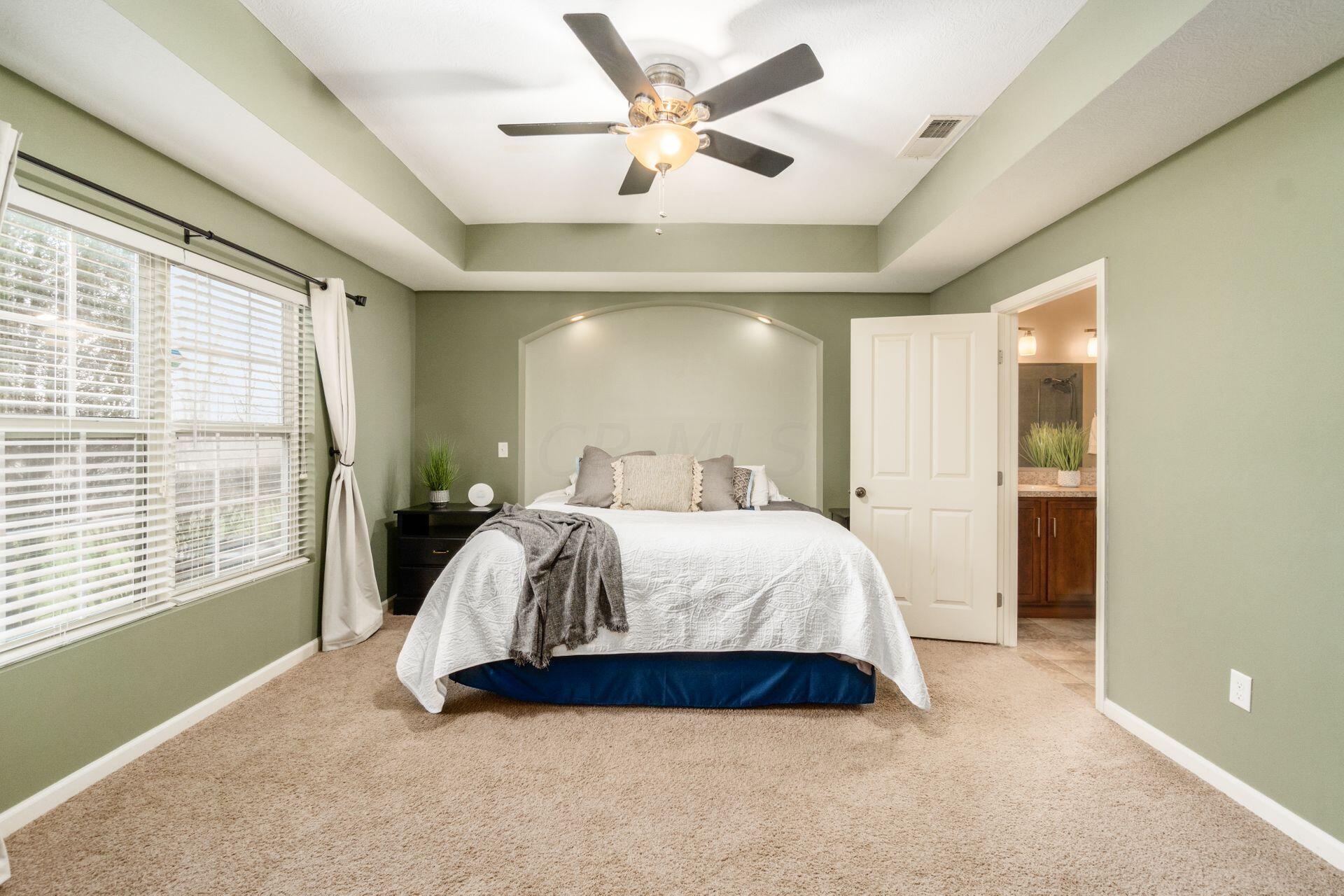 9106 Scenic View Circle