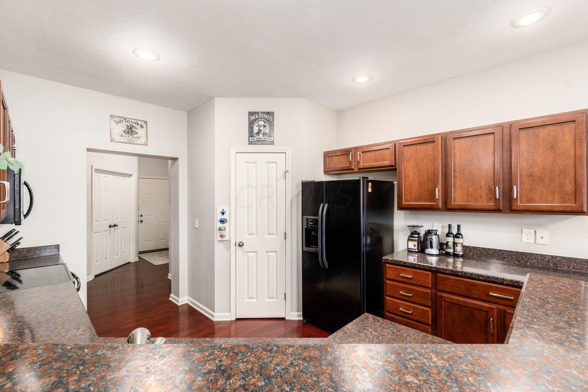 9106 Scenic View Circle