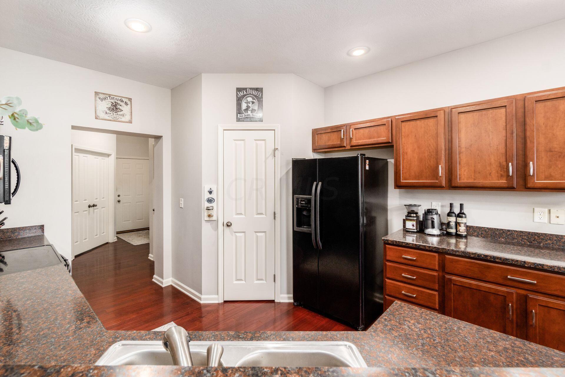 9106 Scenic View Circle