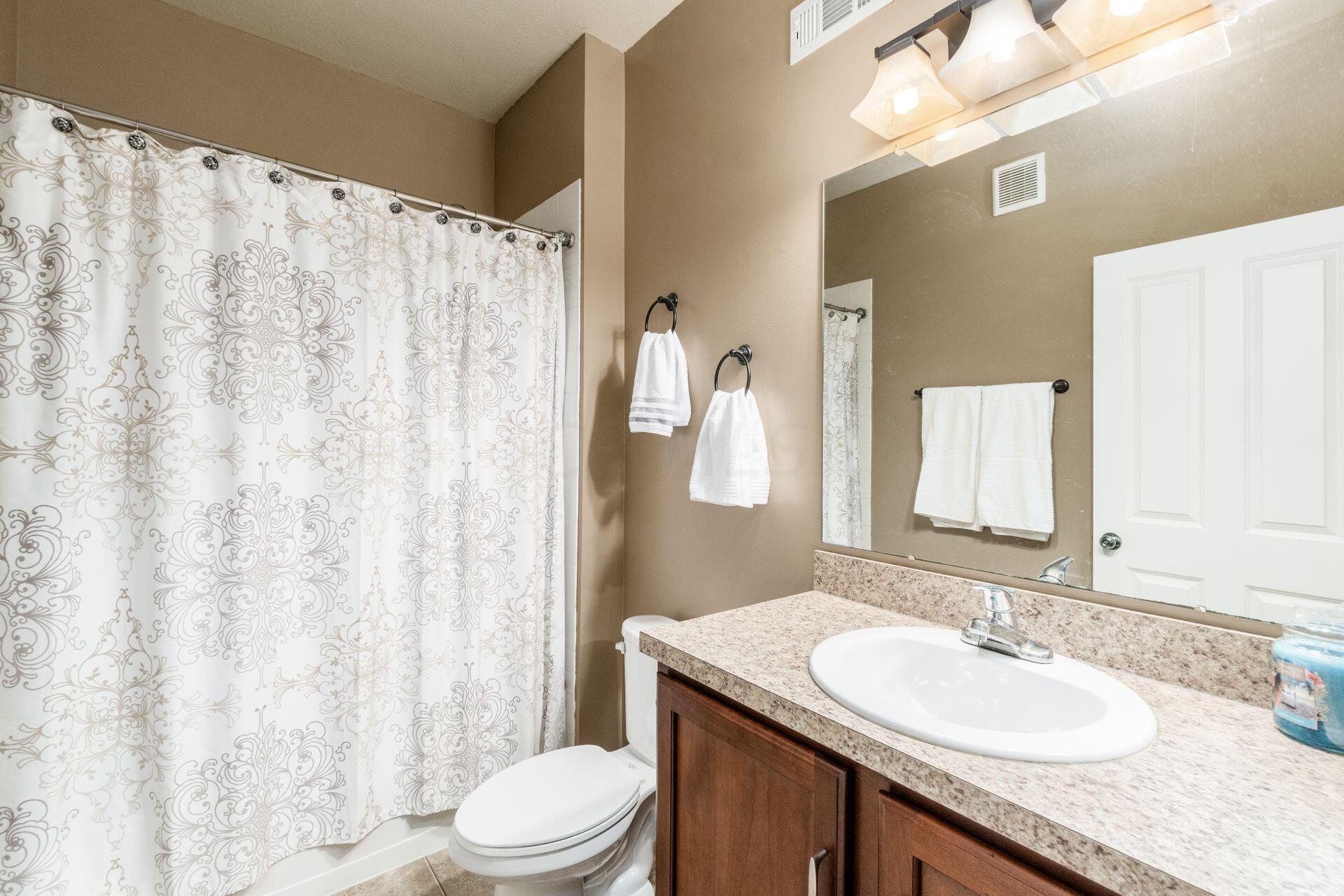 9106 Scenic View Circle
