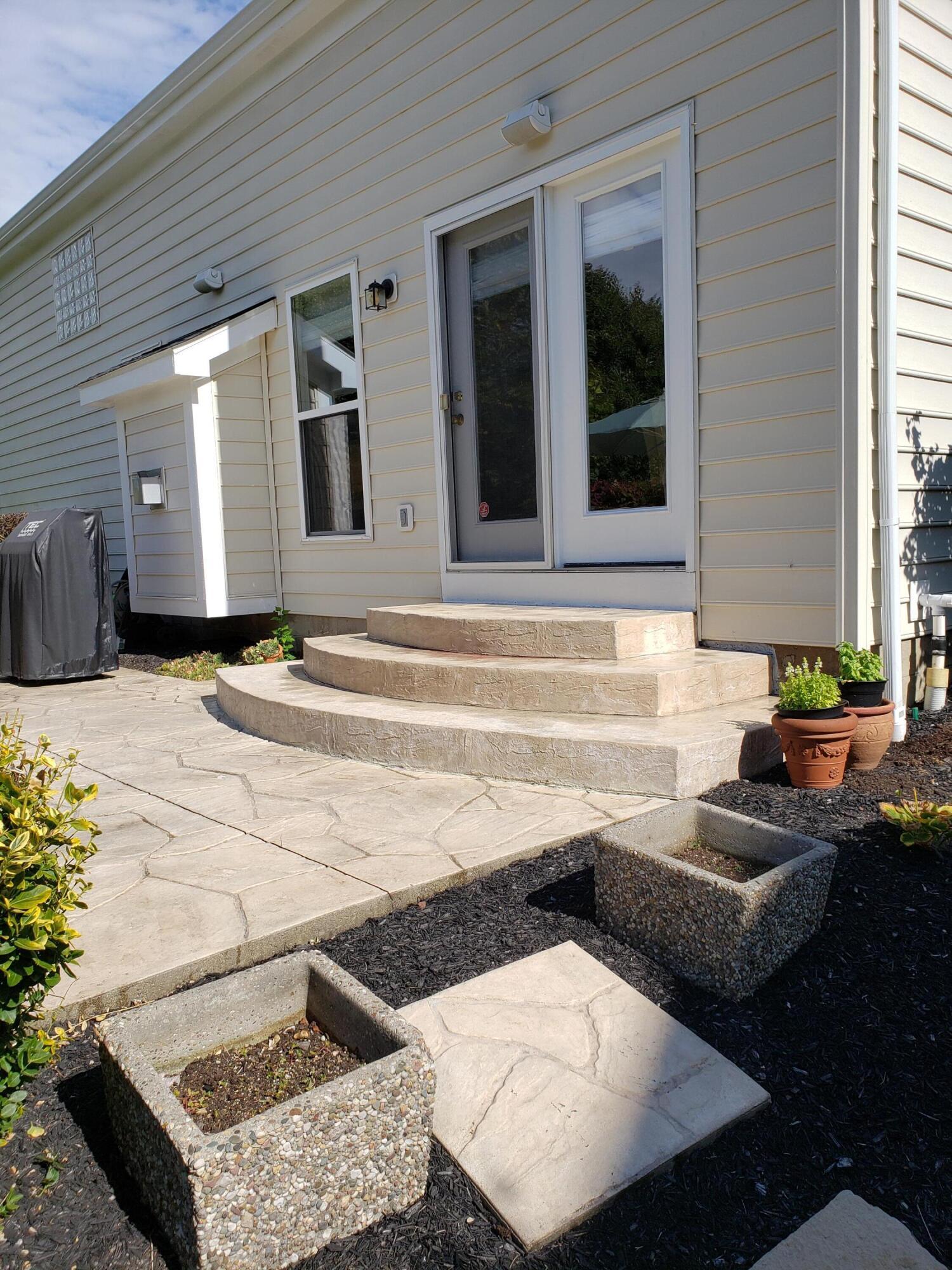 7822 Tree Lake Boulevard