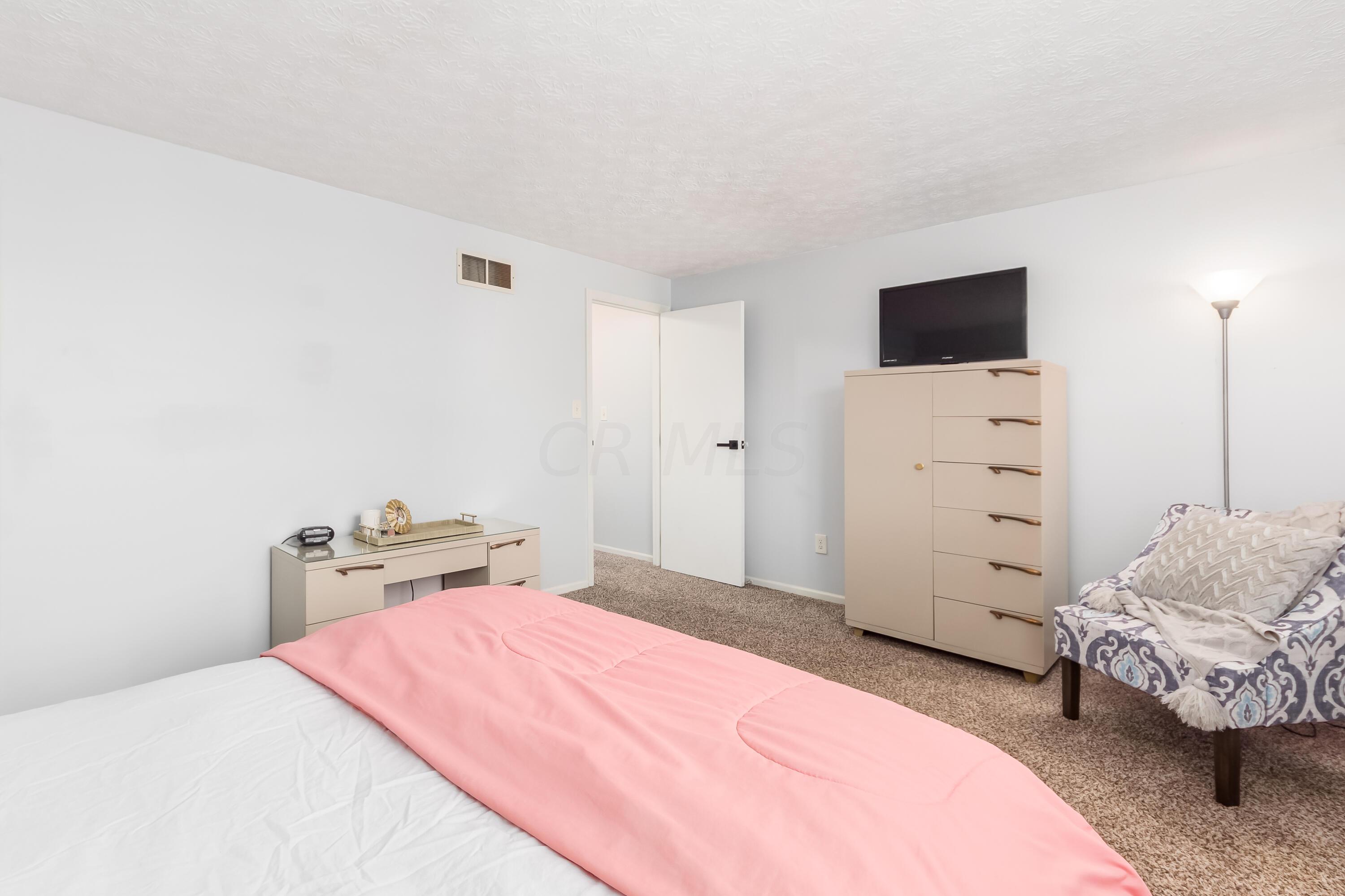 4893 Berryhill Court