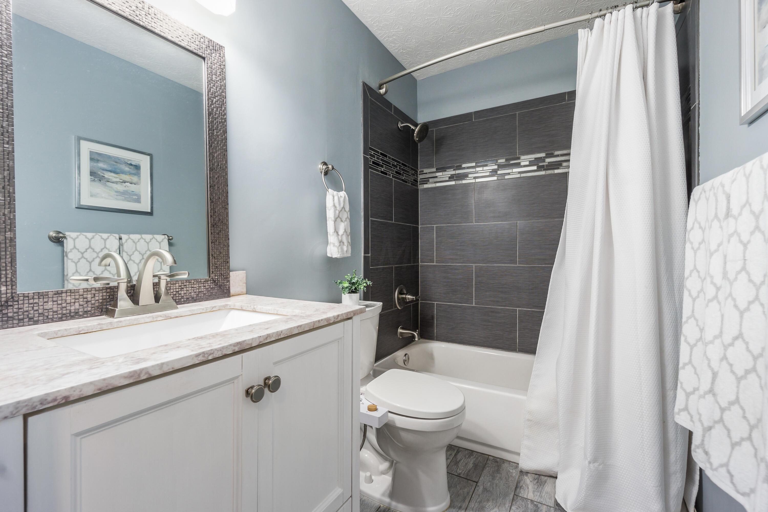 3942 Chickadee Court