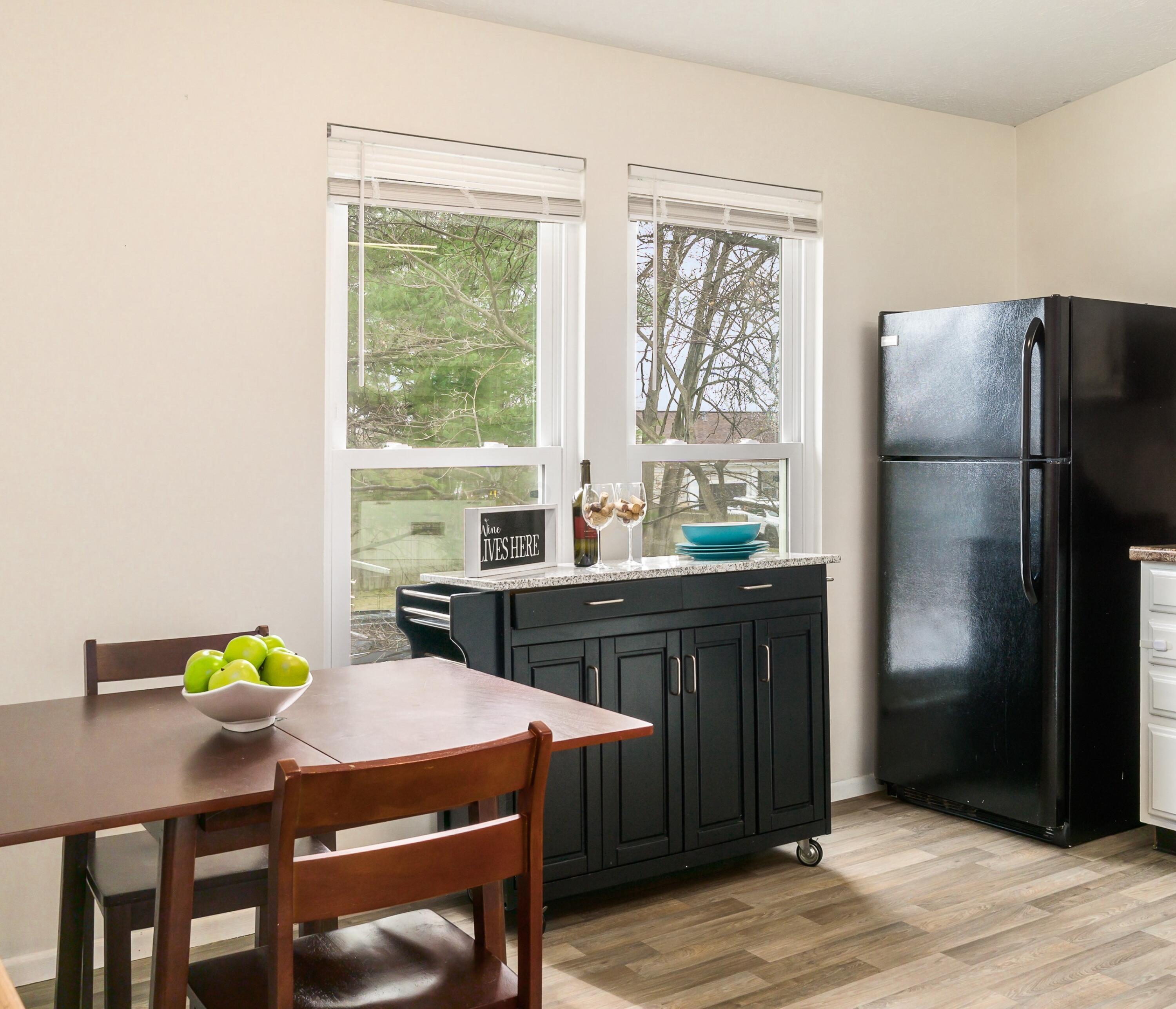 3942 Chickadee Court