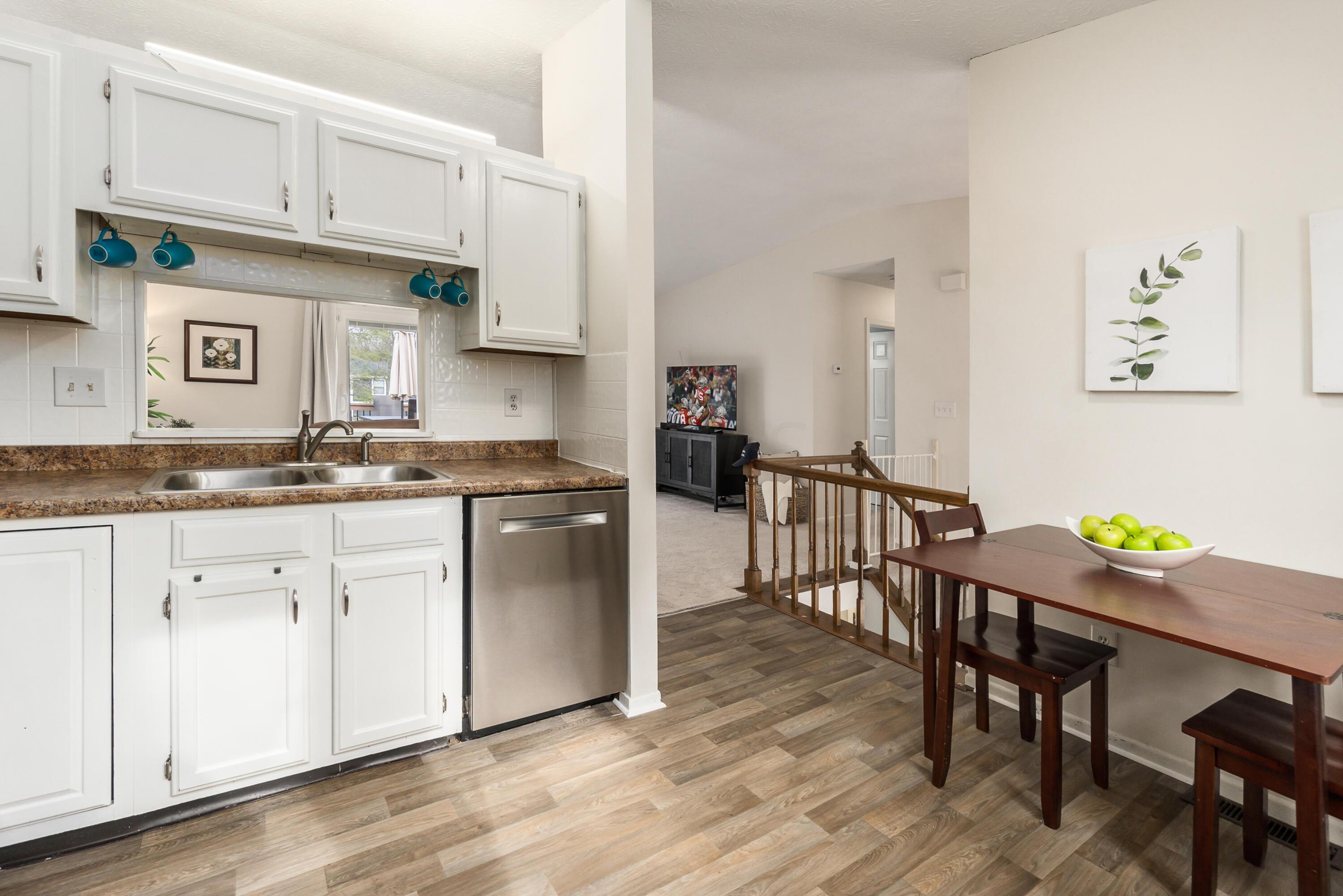 3942 Chickadee Court