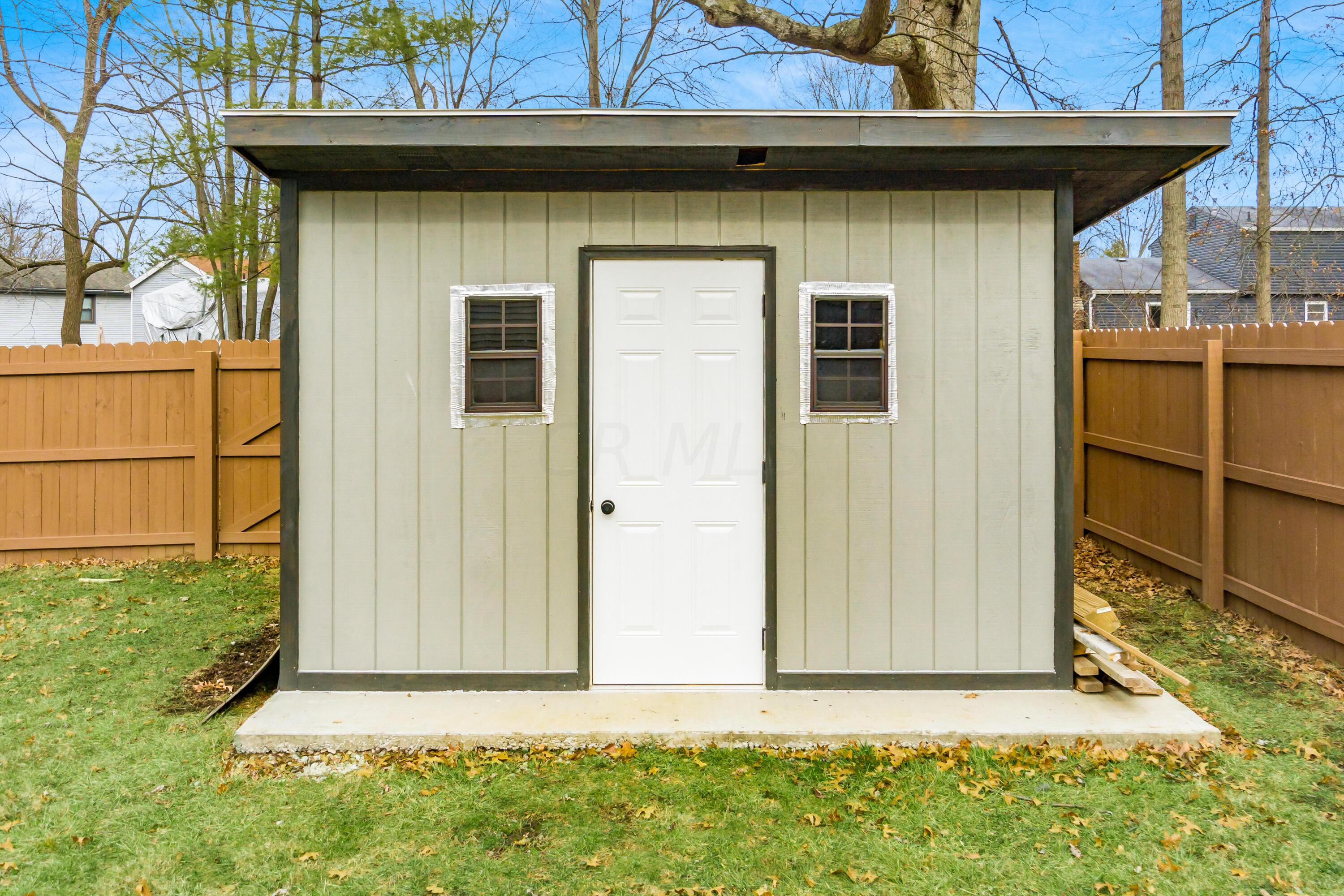 3942 Chickadee Court