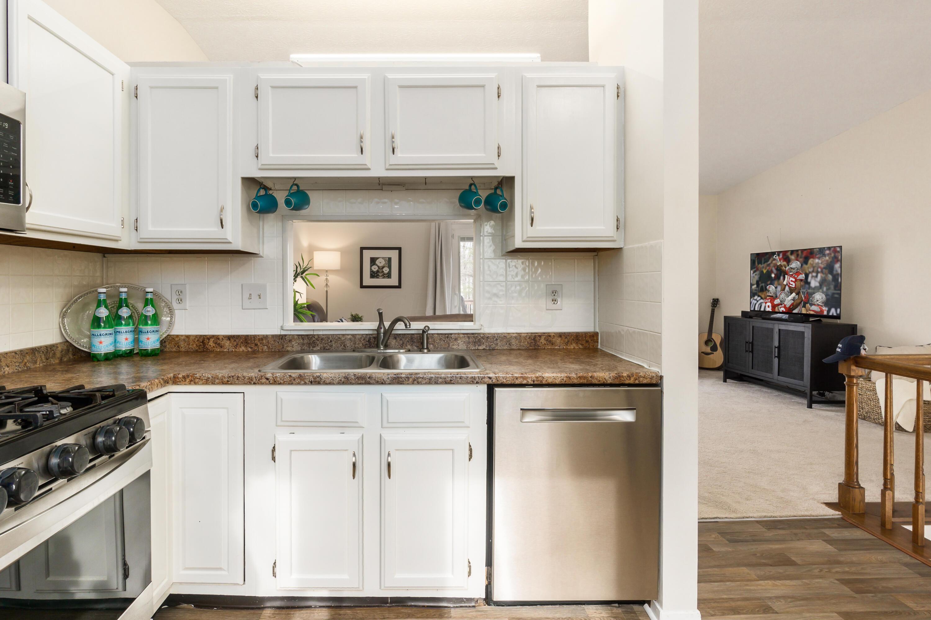 3942 Chickadee Court