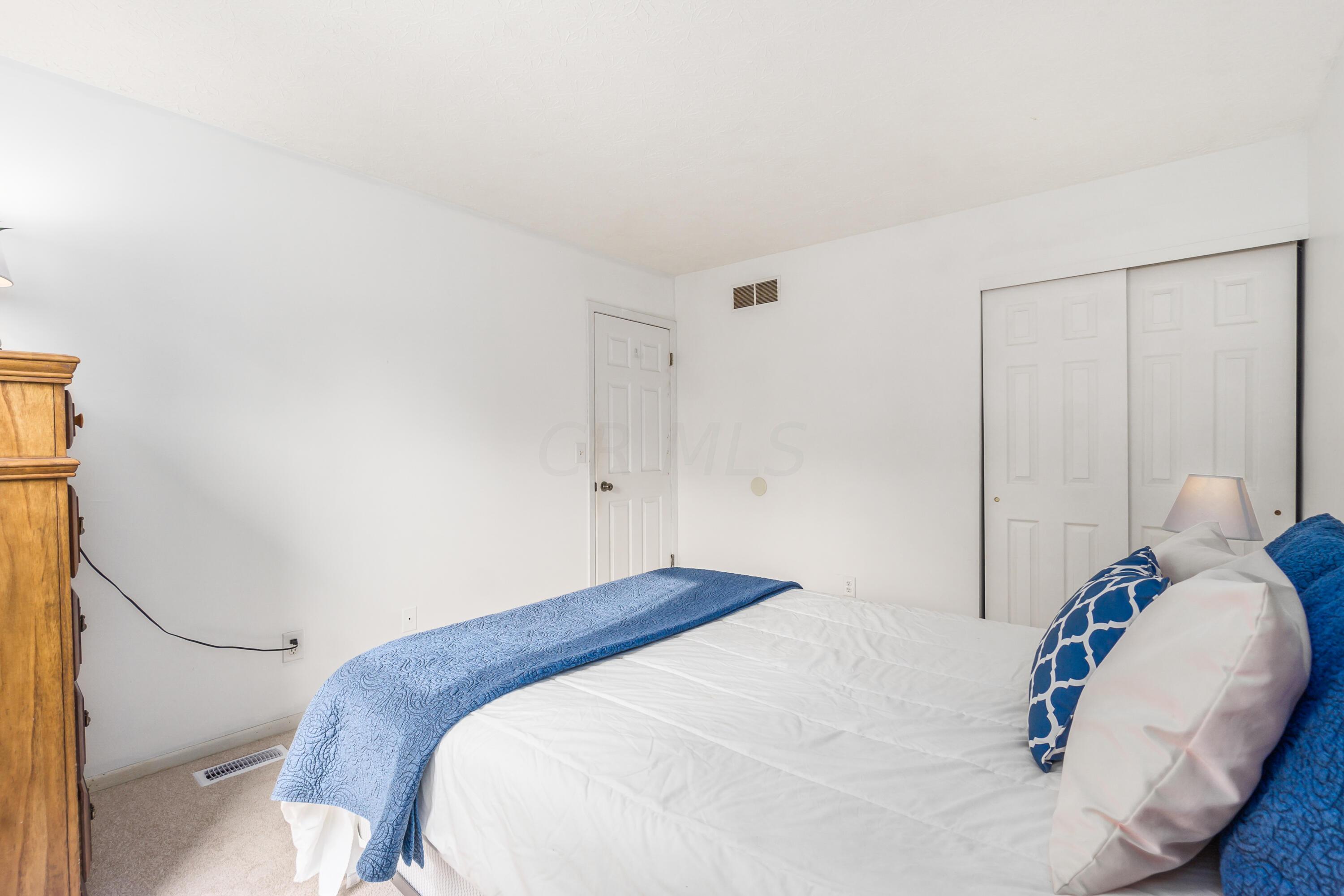 3942 Chickadee Court