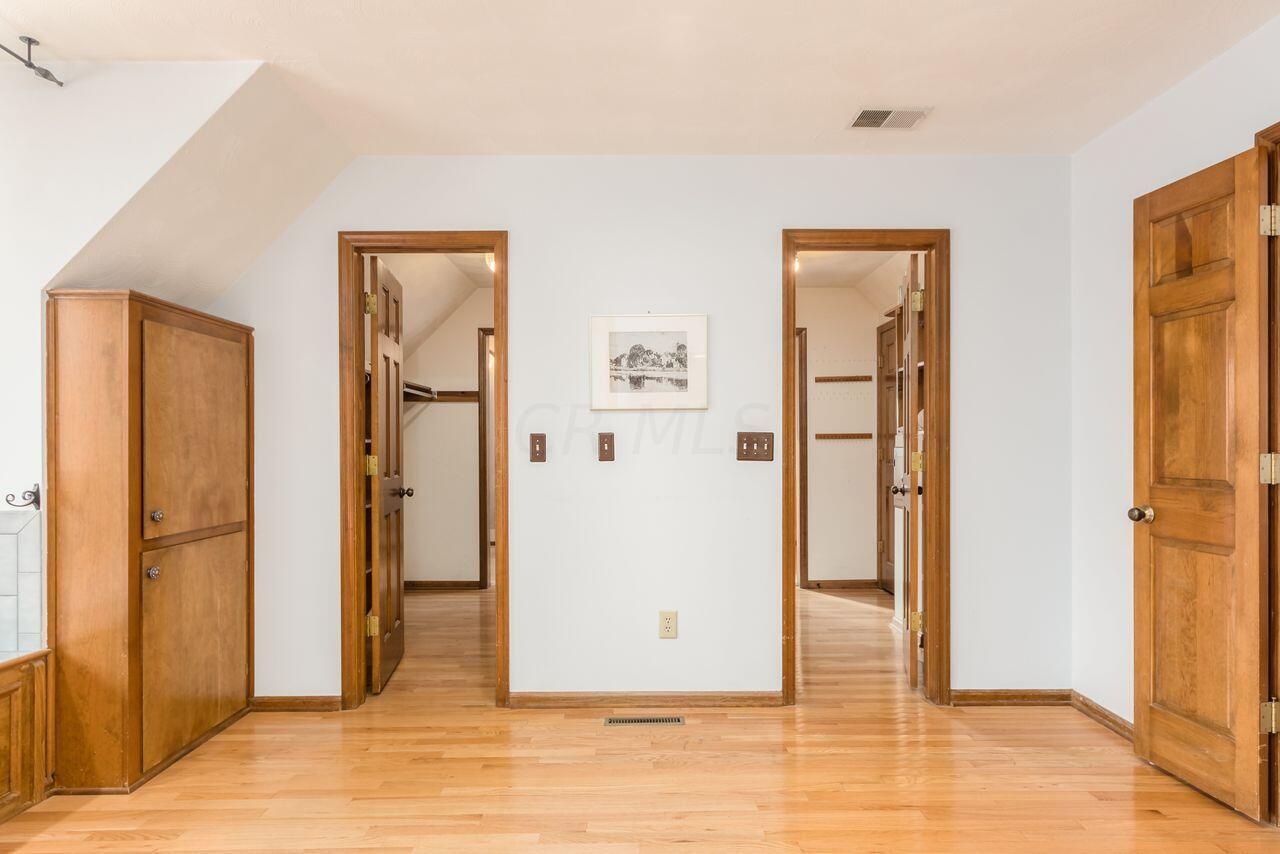 1262 Crooked Tree Court