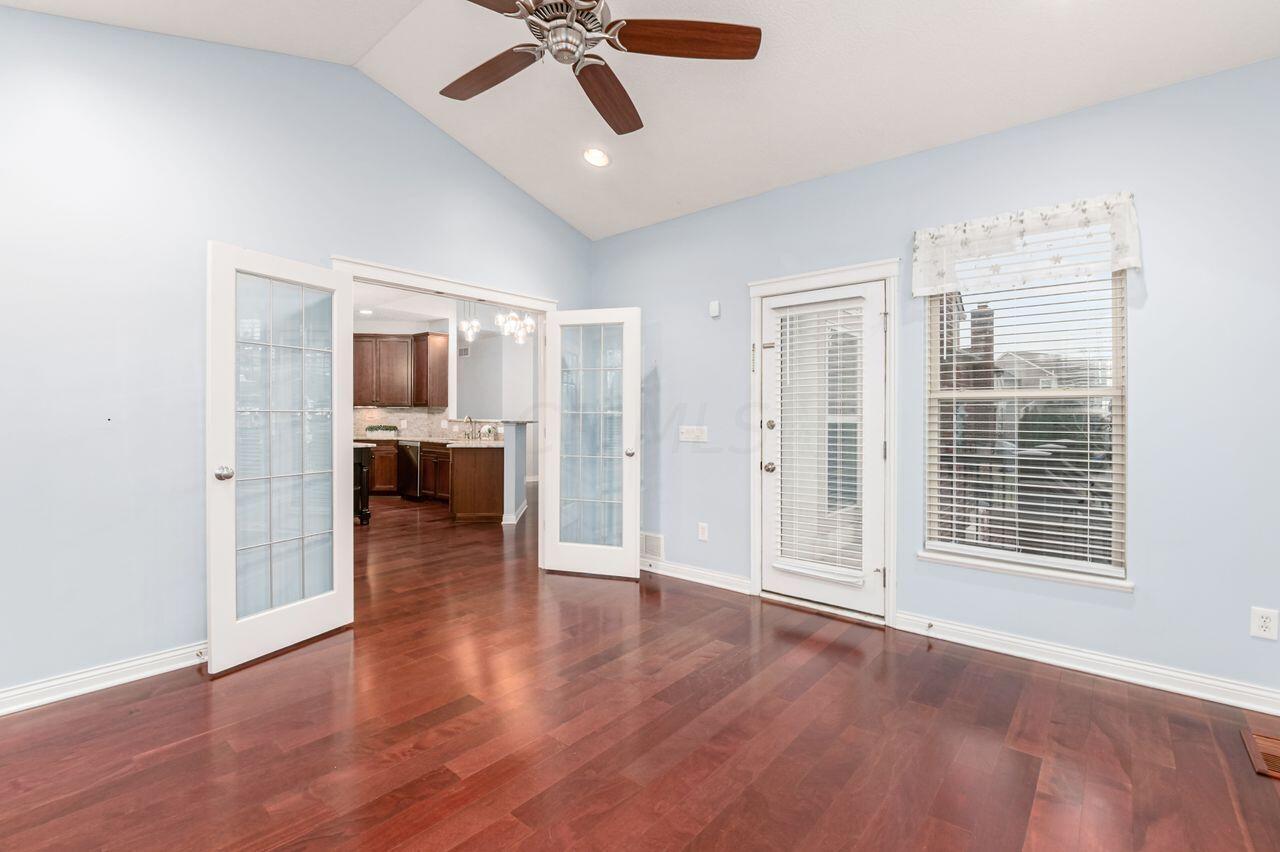 5021 Shoreside Drive