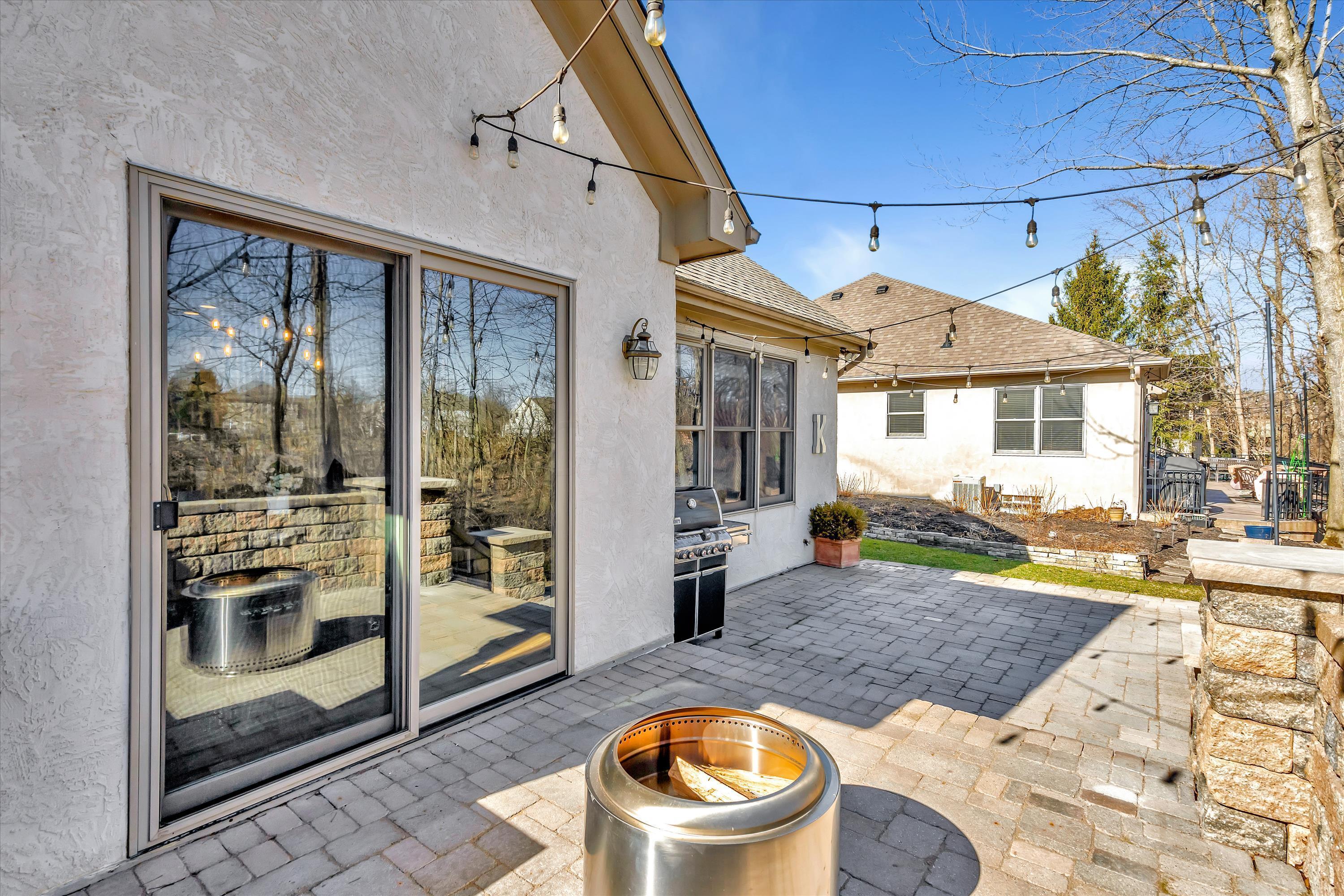 6947 Regency Drive