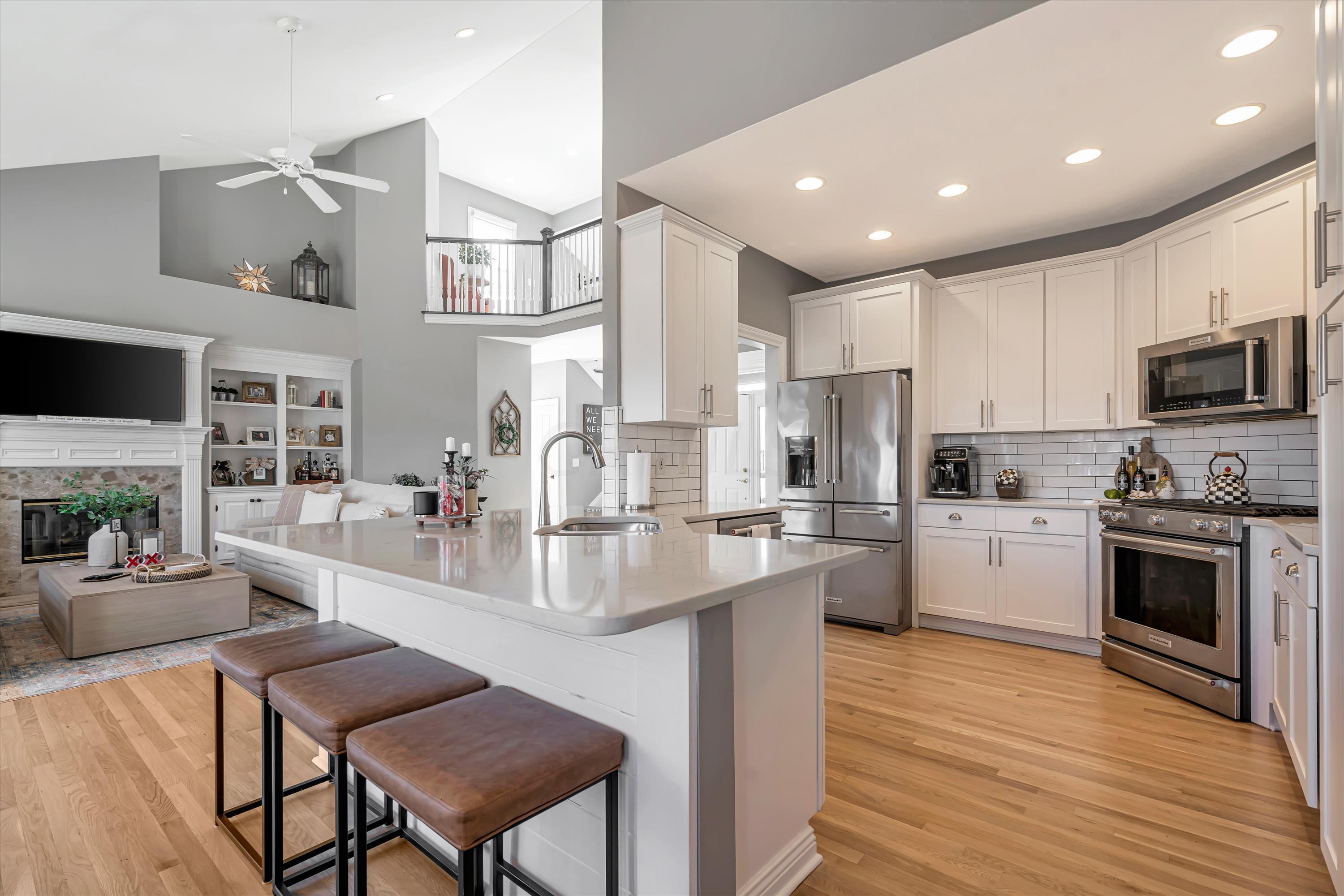 6947 Regency Drive