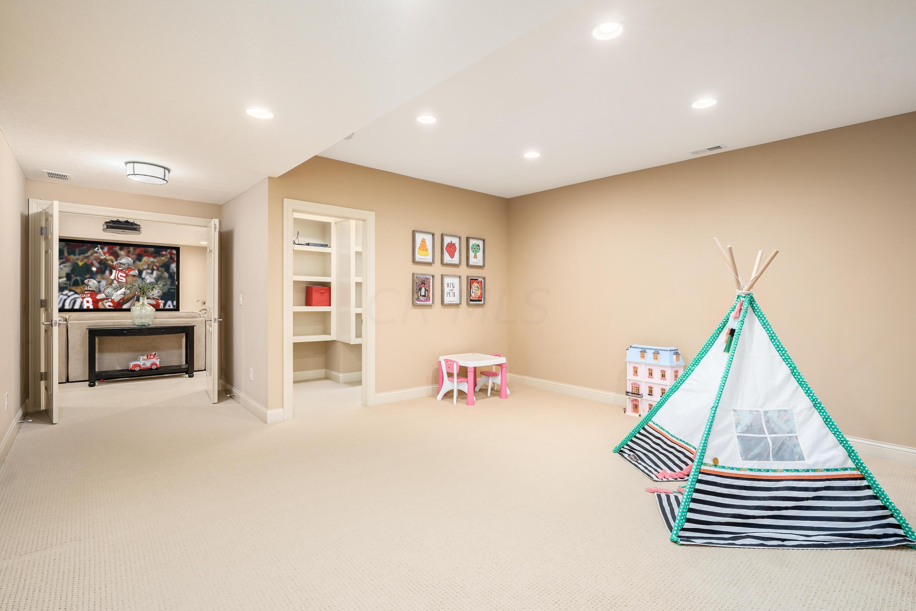 5461 Willow Bend Court