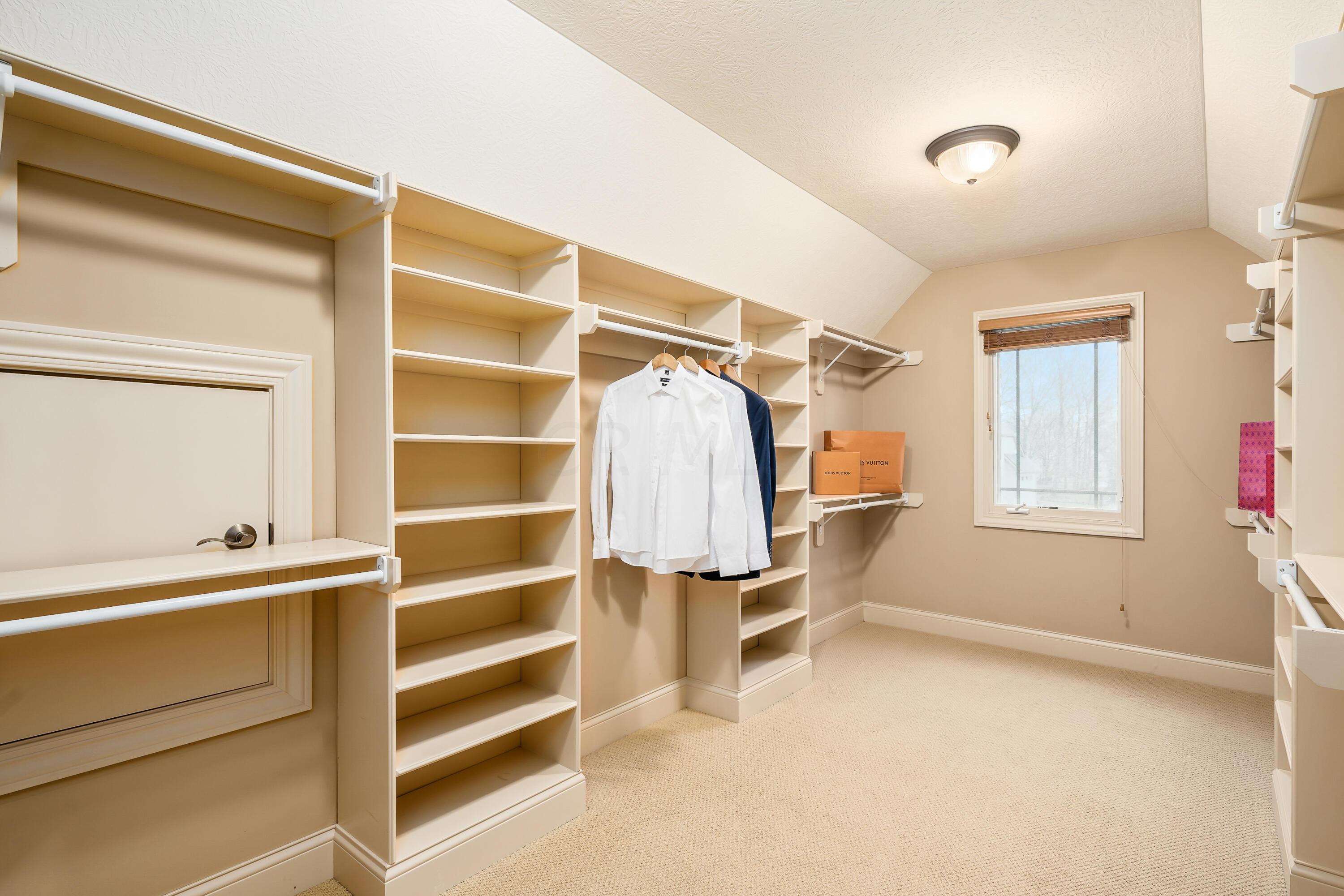 5461 Willow Bend Court