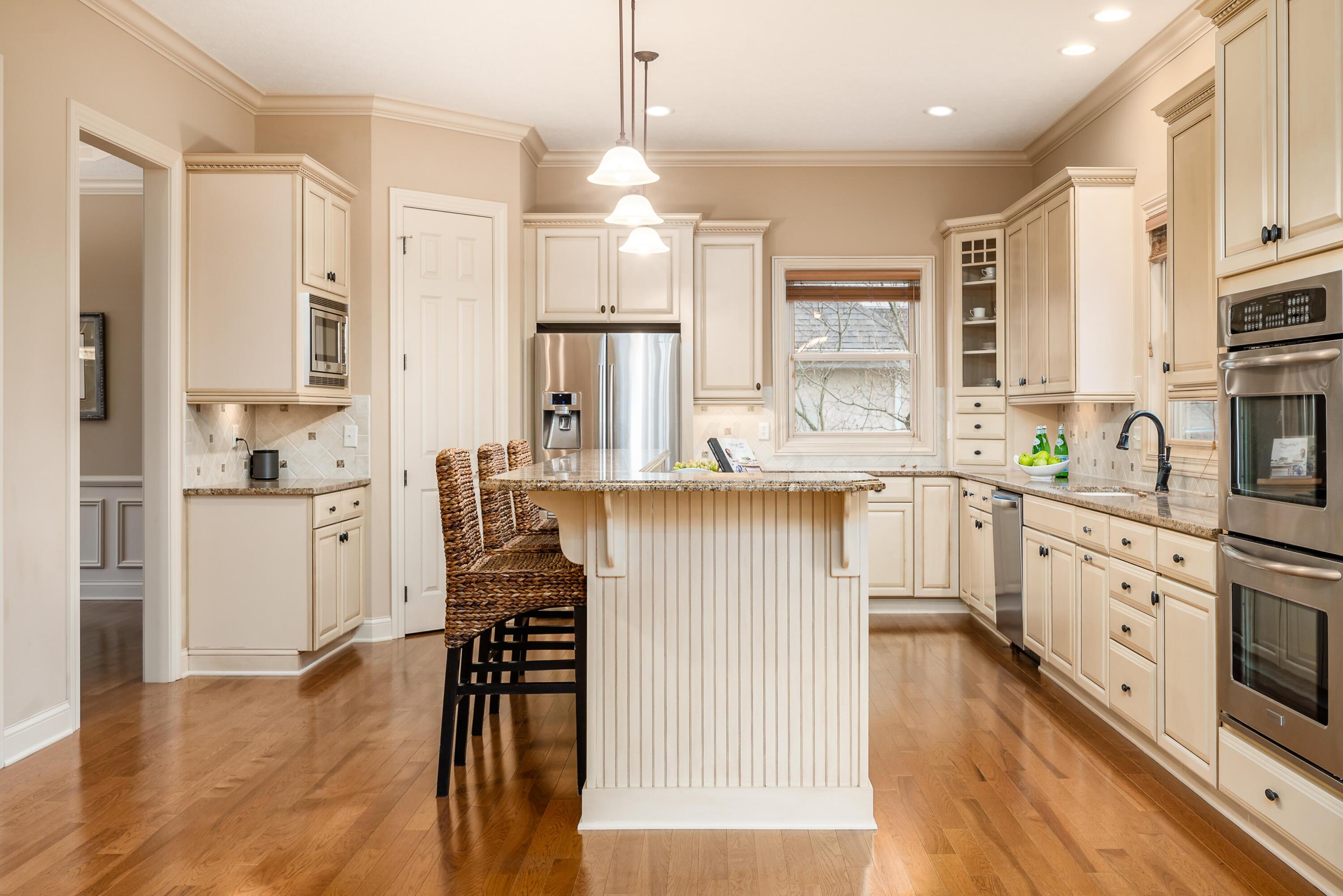 5461 Willow Bend Court