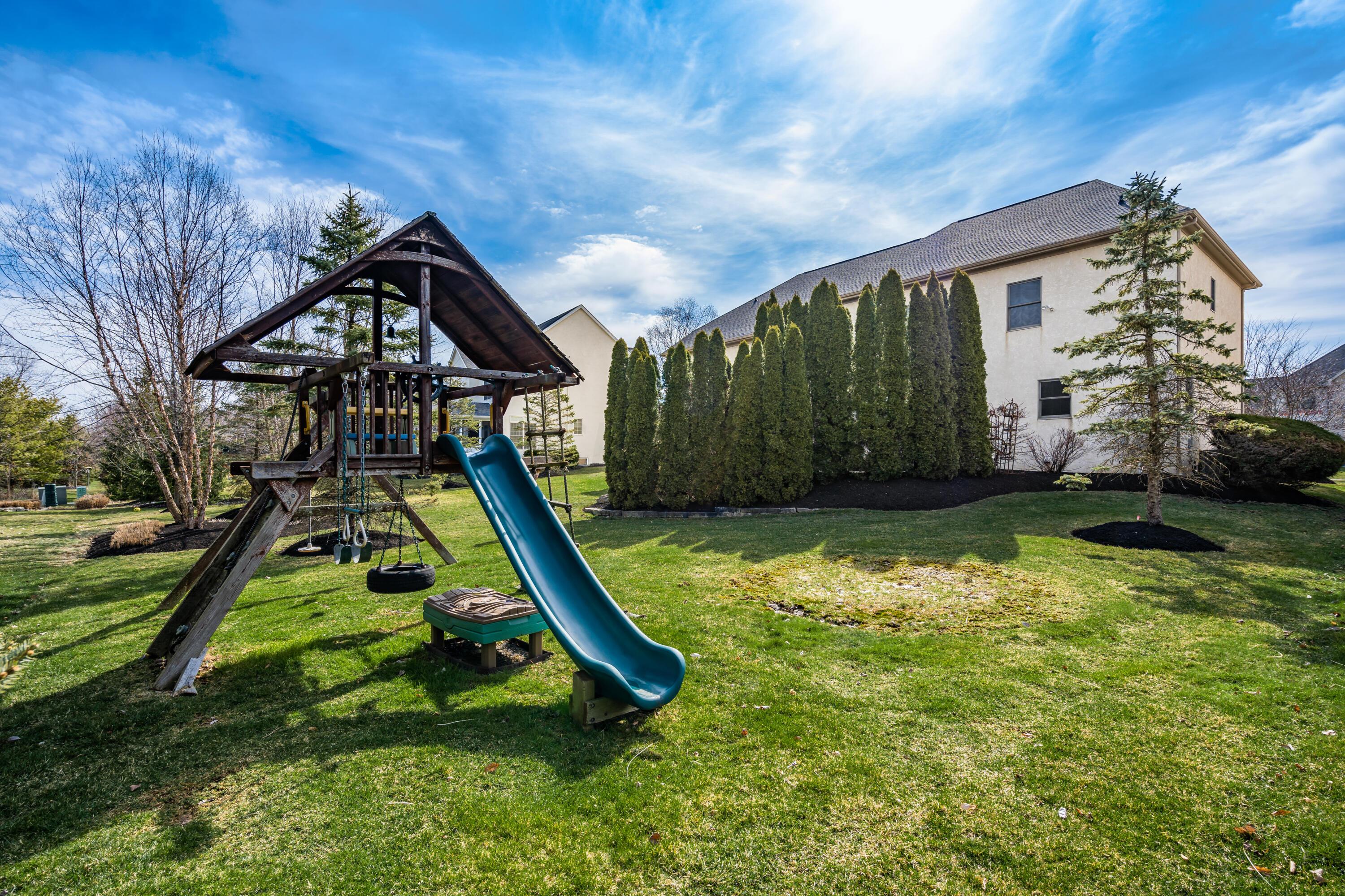 5461 Willow Bend Court