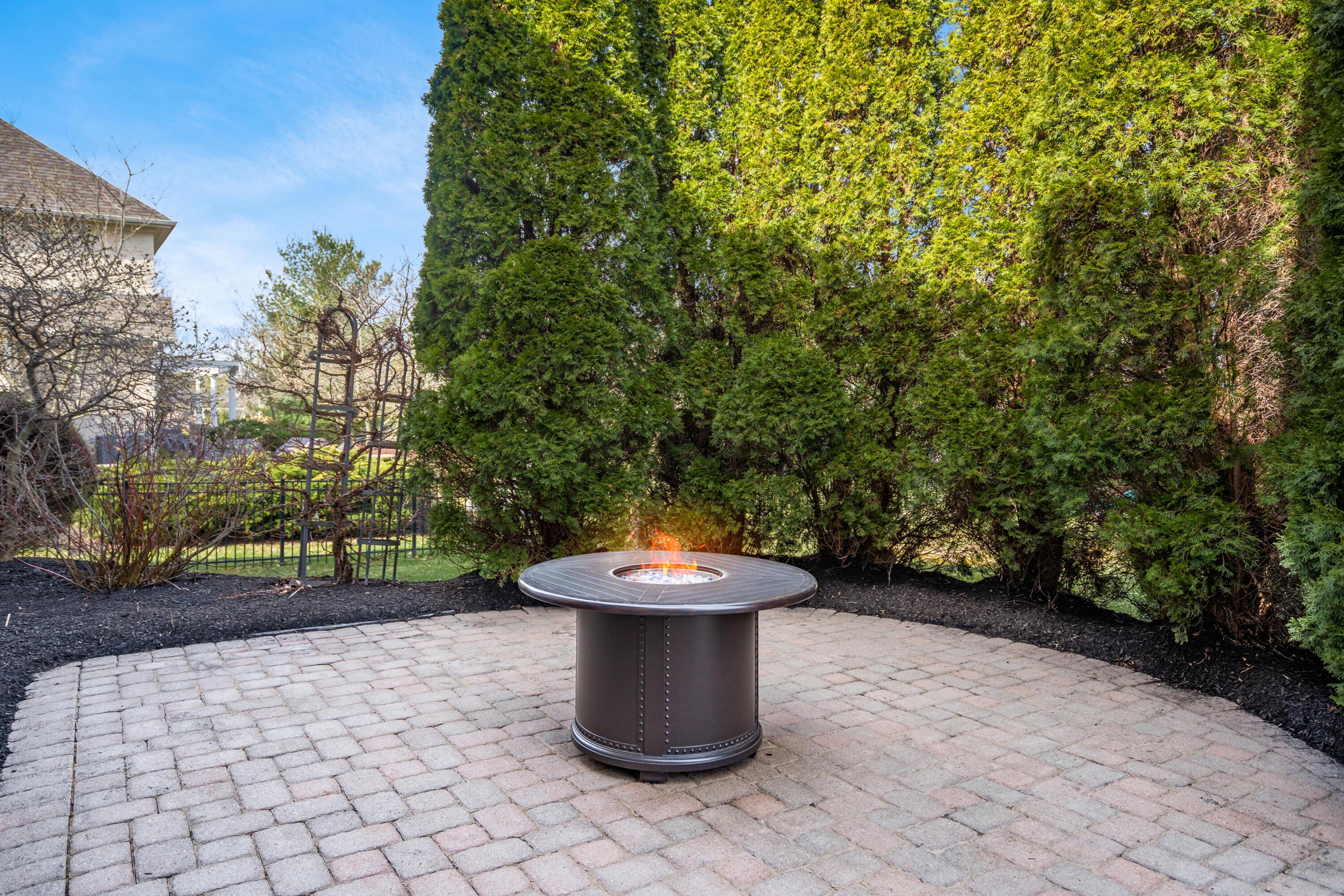 5461 Willow Bend Court