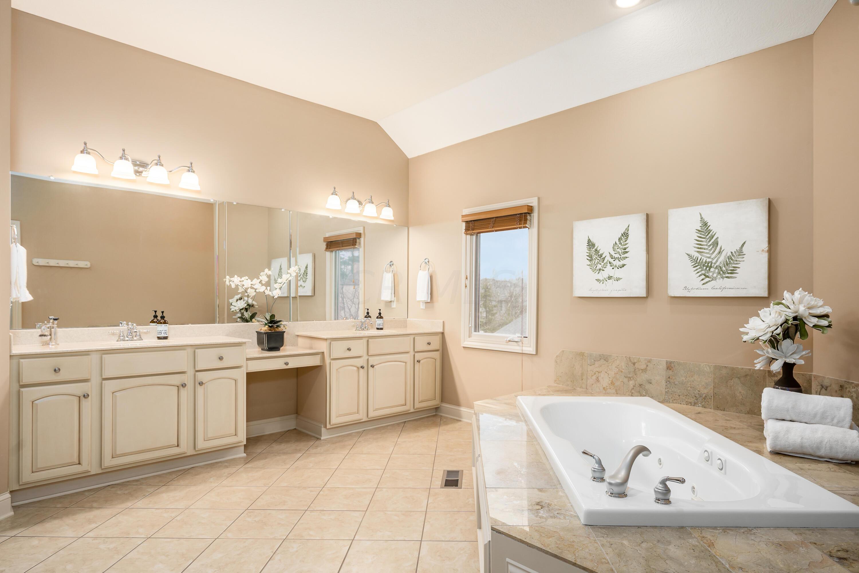 5461 Willow Bend Court