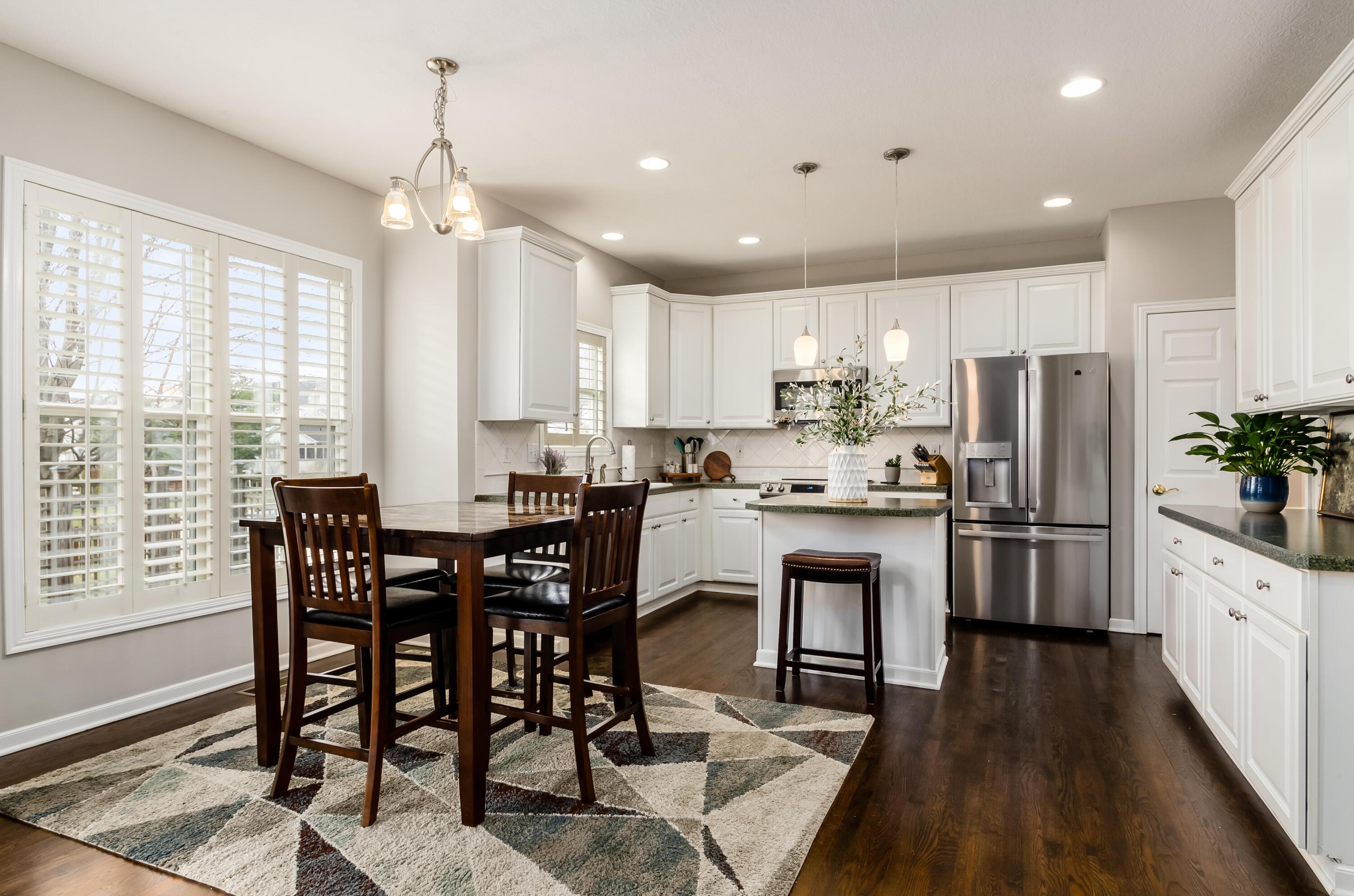 6558 Hermitage Drive