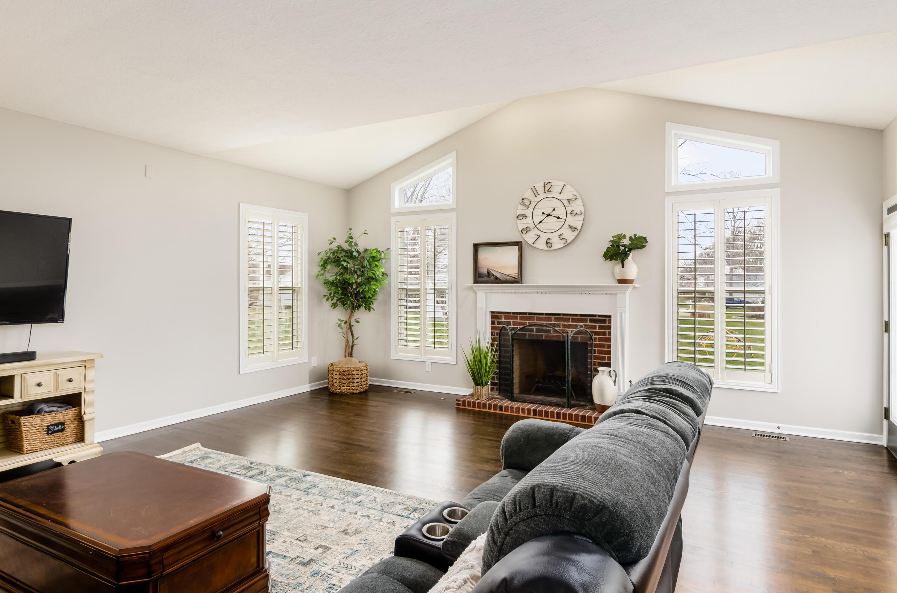 6558 Hermitage Drive