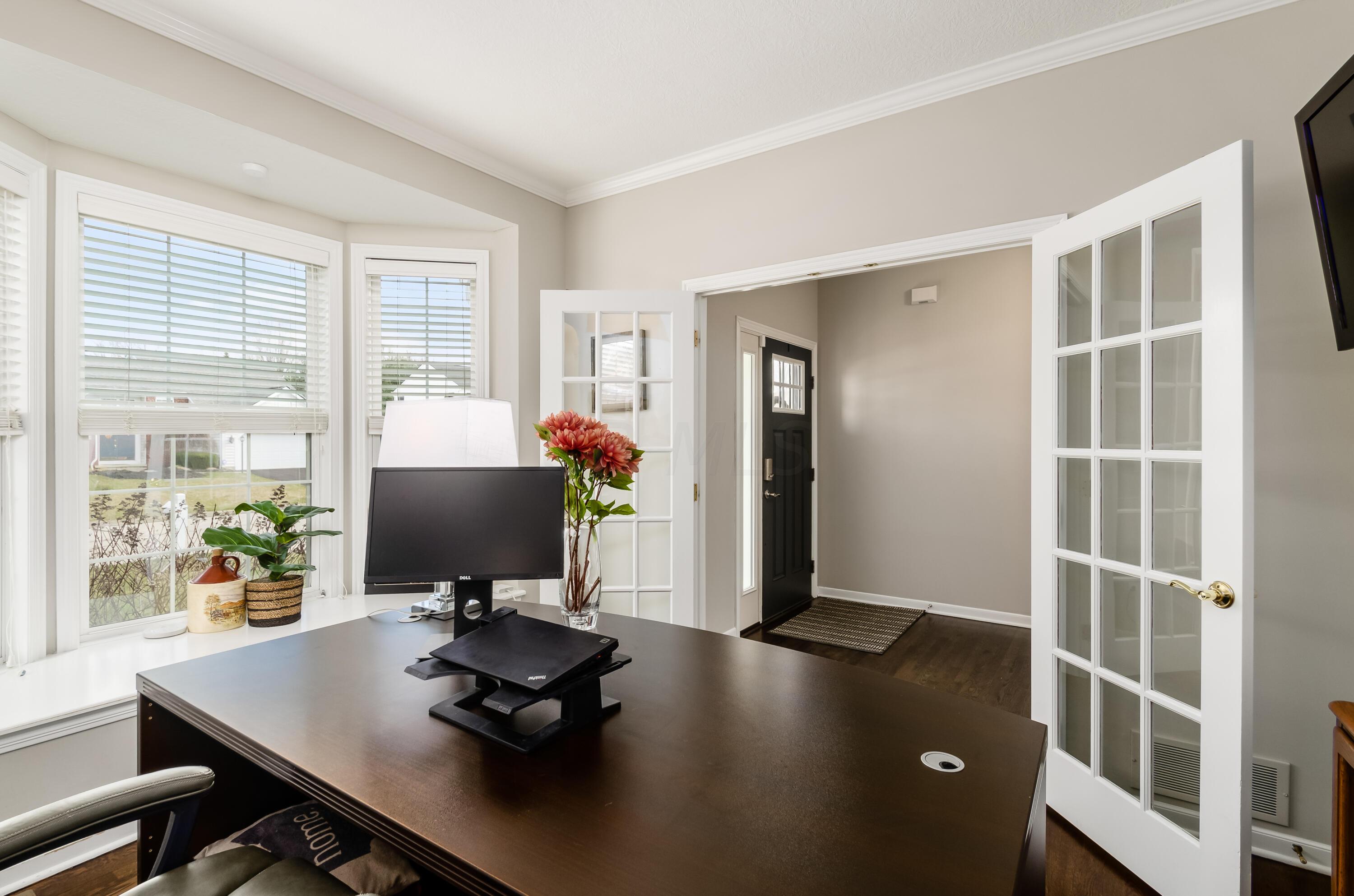 6558 Hermitage Drive